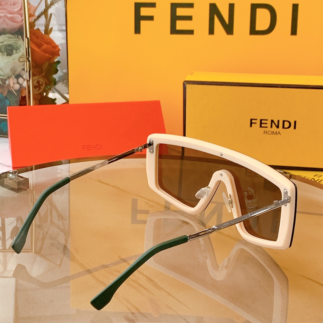 F*endi Glasses Top