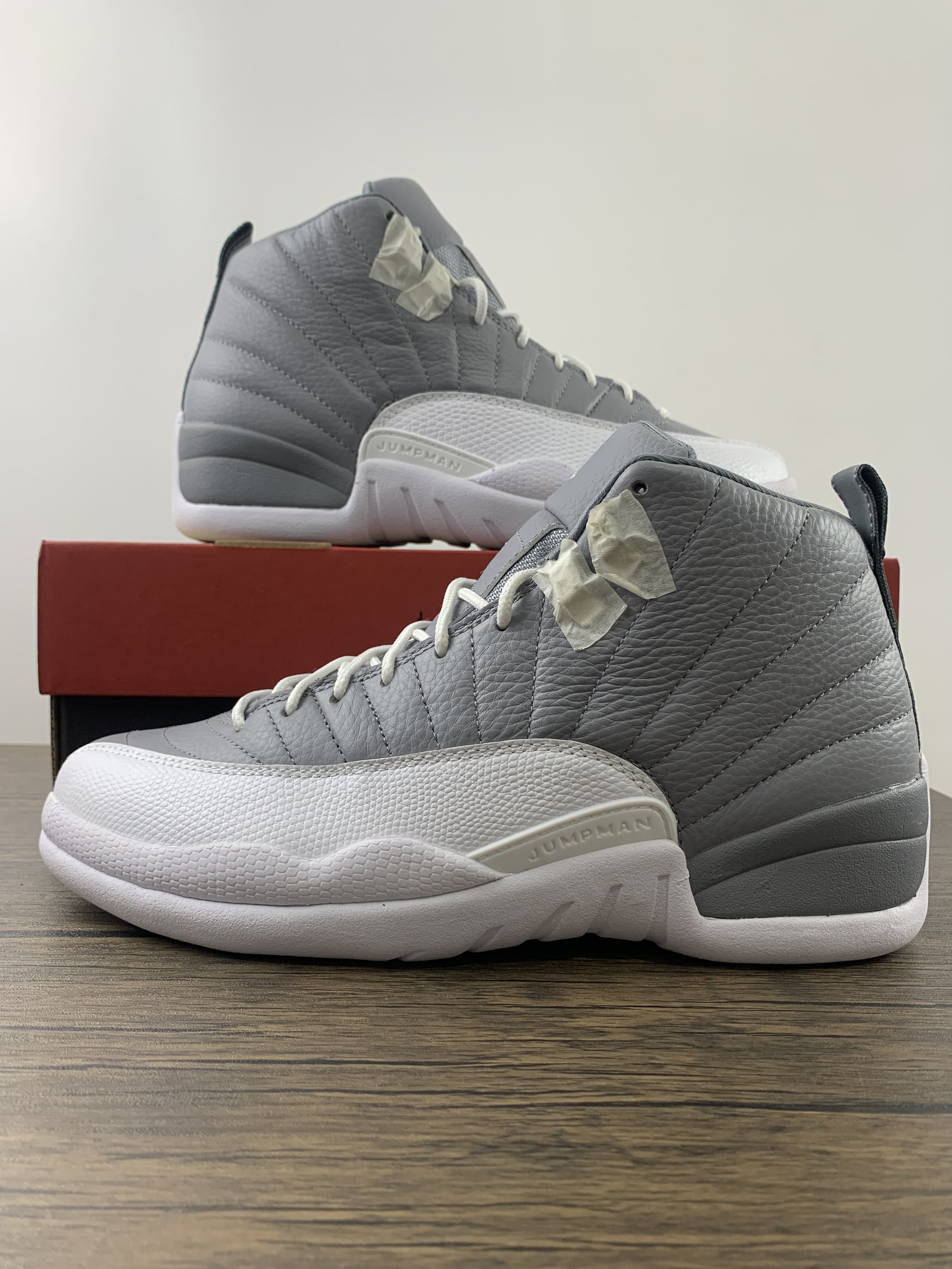 Air Jordan 12