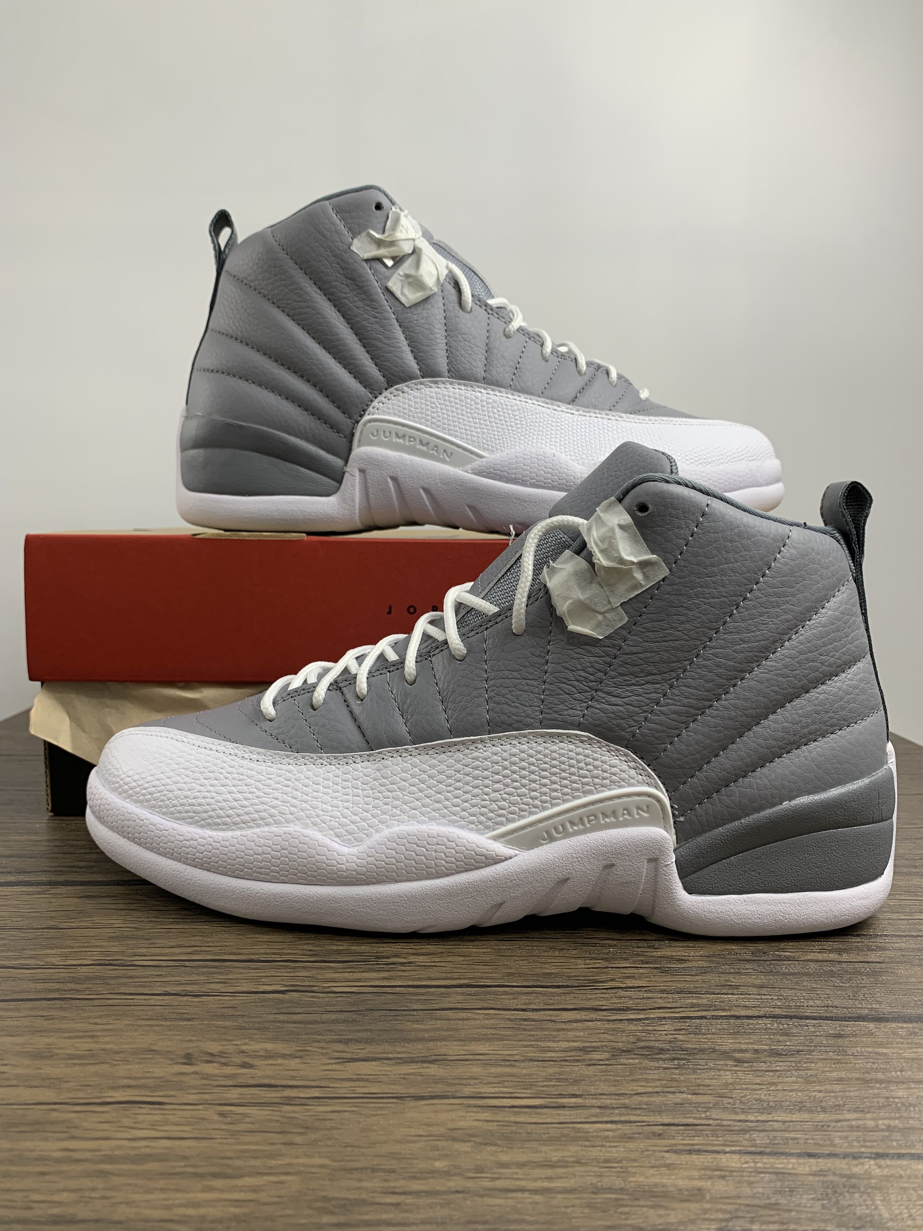 Air Jordan AJ12 Royalty CT8013-170