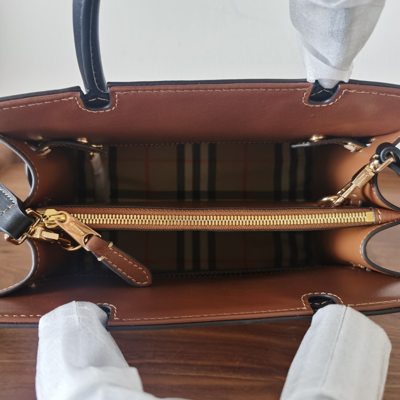 B*urberry 6641 8871 title Vintage handbag Top Quality