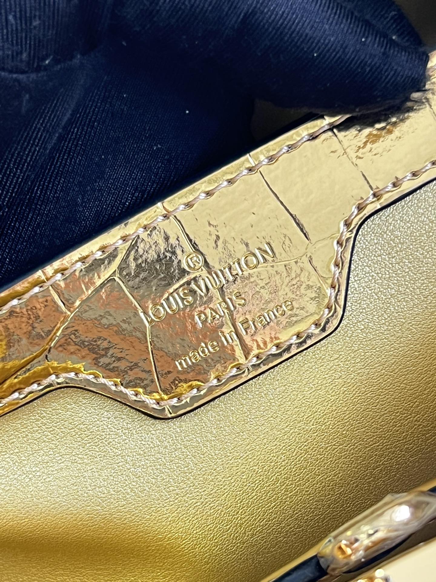 L*ouis V*uitton Top Bag 27*18*9CM