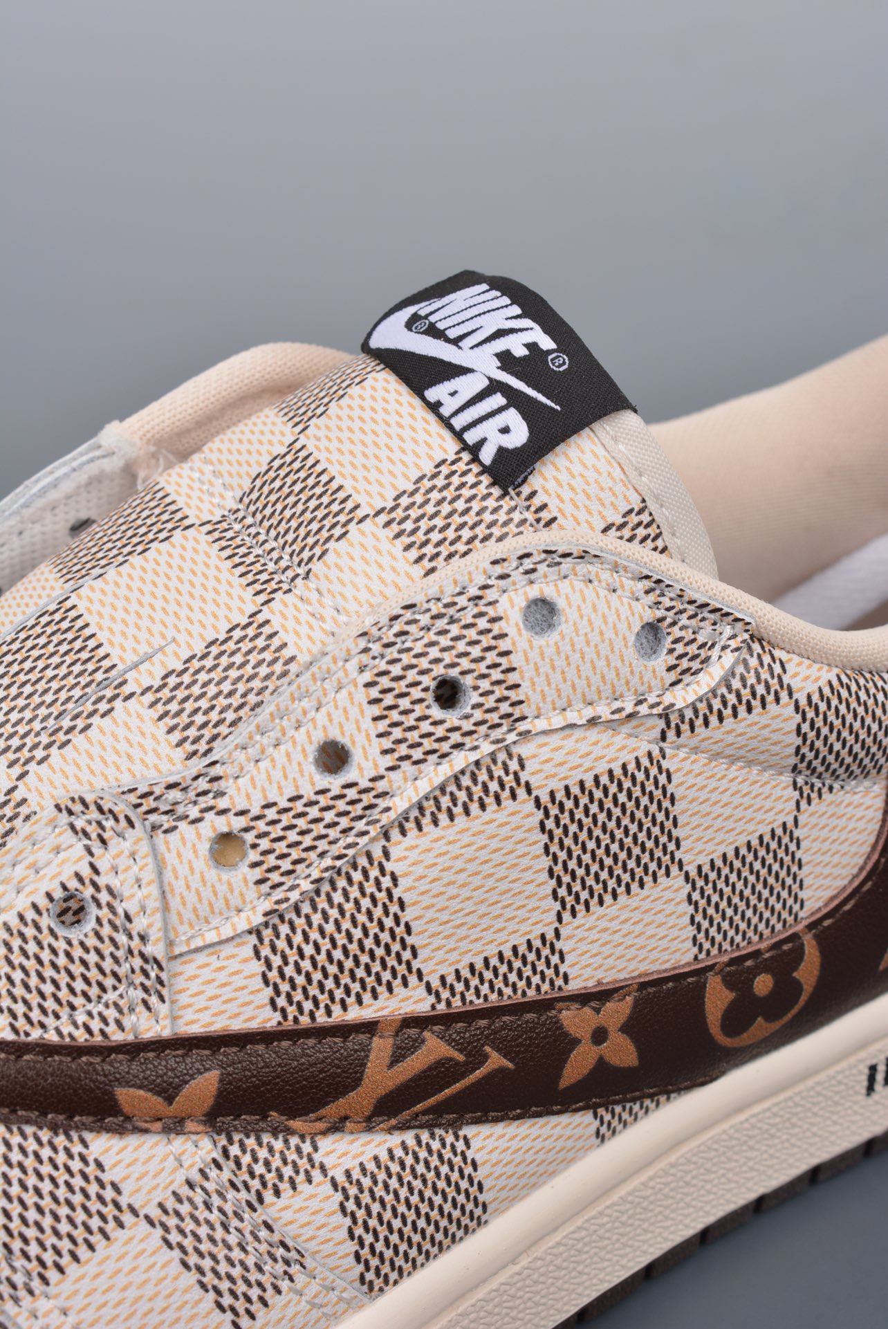 Air Jordan 1 * L*V *Travis Scott Top Sneakers