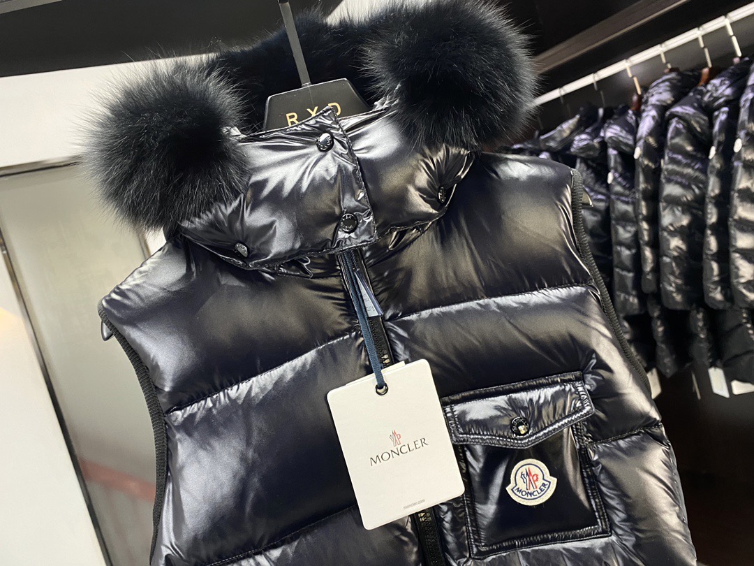 Women Down vest; M*oncler Top Quality 2022