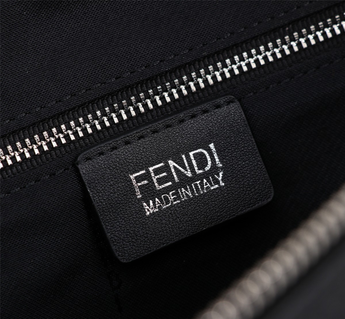 F*endi Bag Top Quality 23*16*5CM