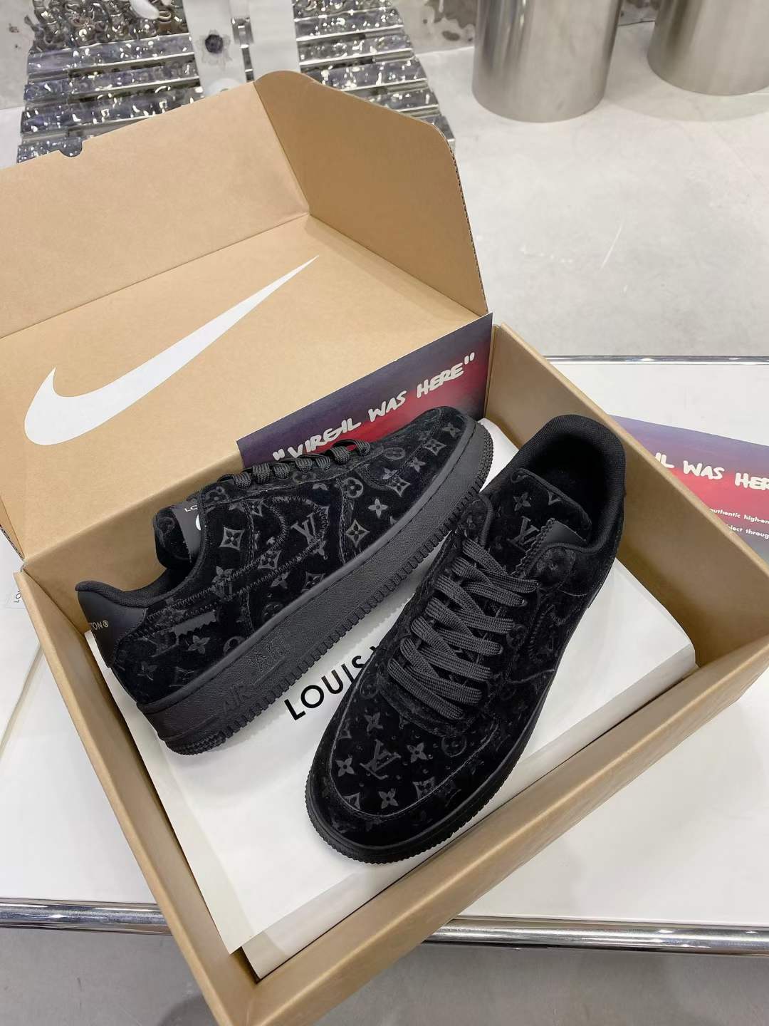 from Men Women L*ouis V*uitton x NIKE Air force1 22ss