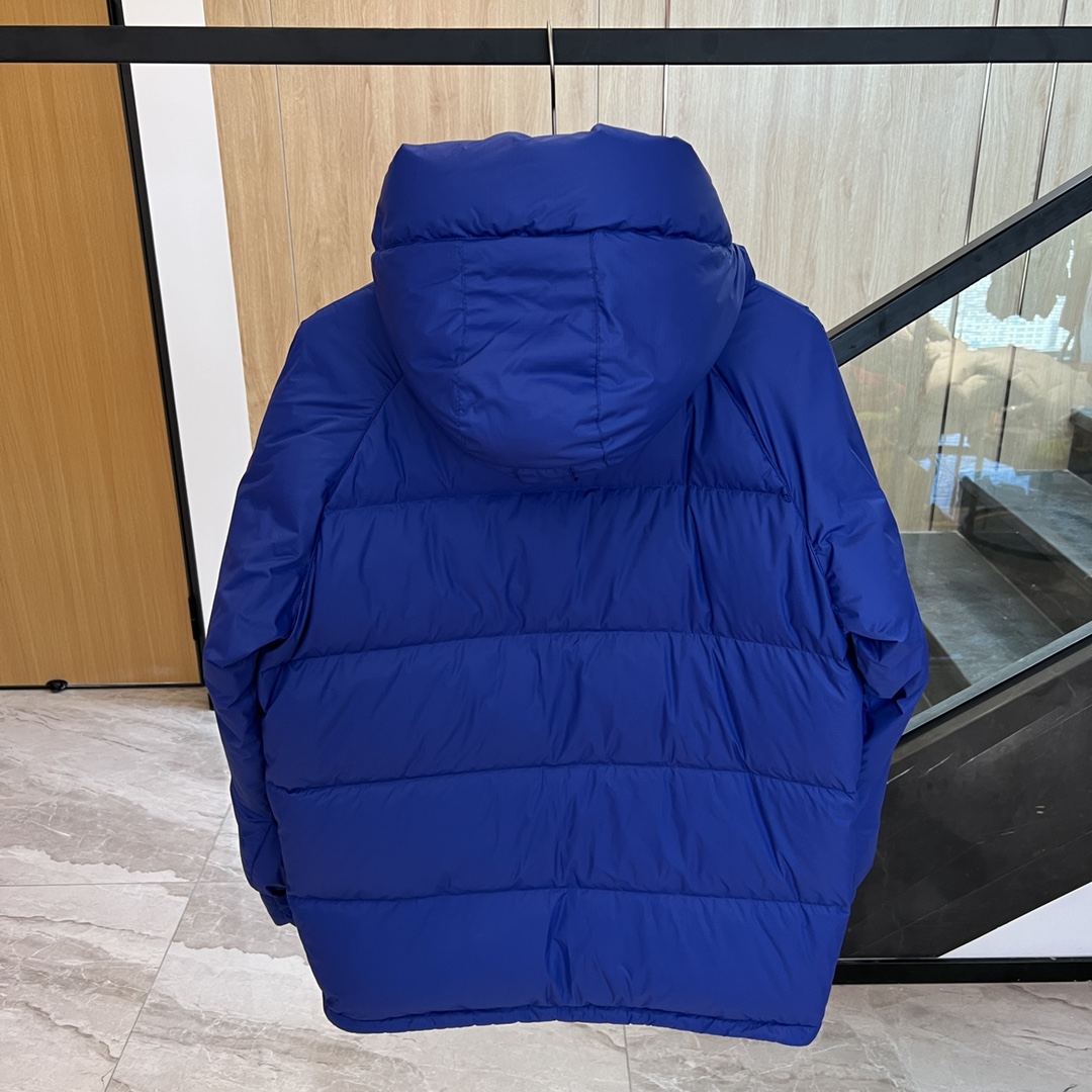 Men Women Down jacket Maikesneakers