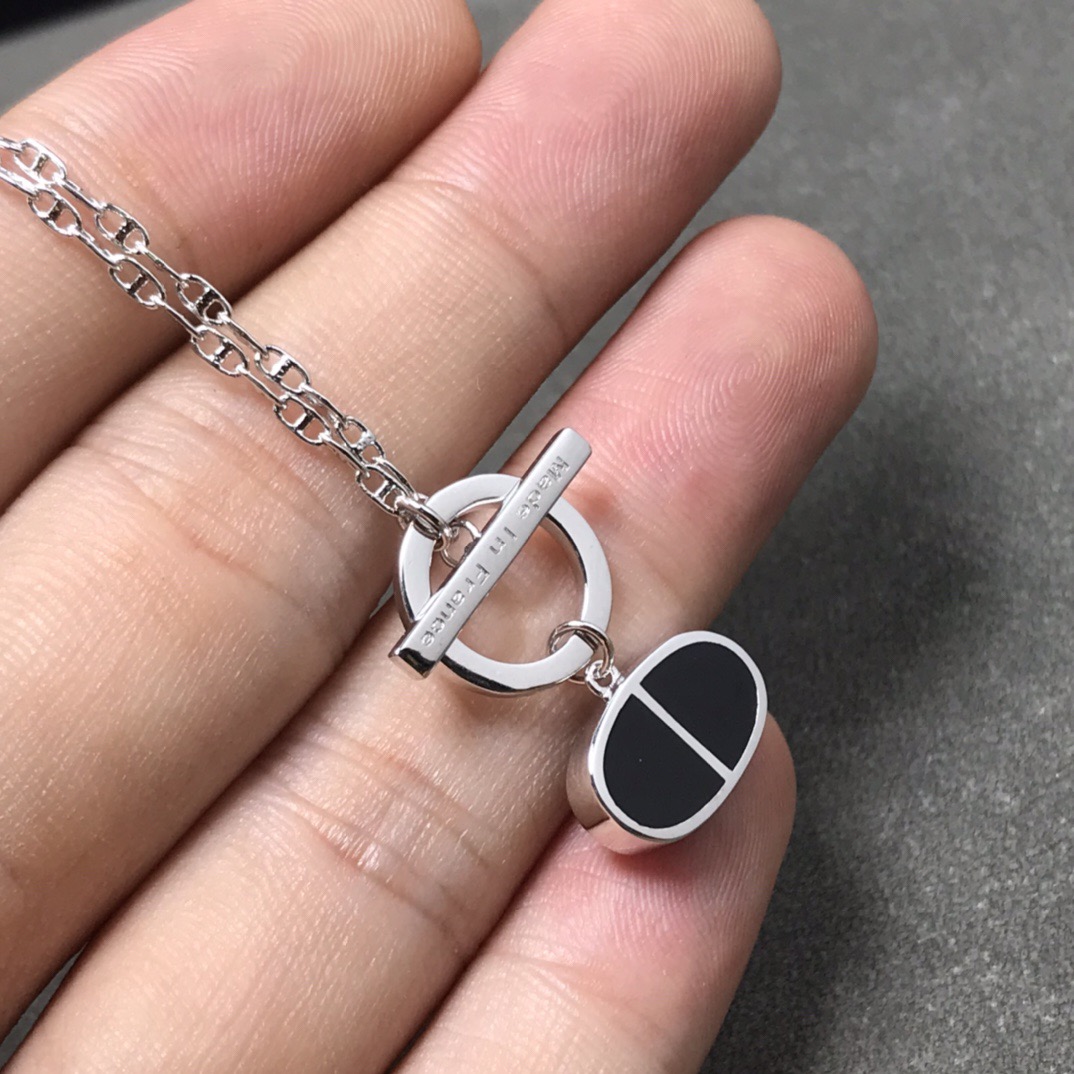 Necklace H*ermes