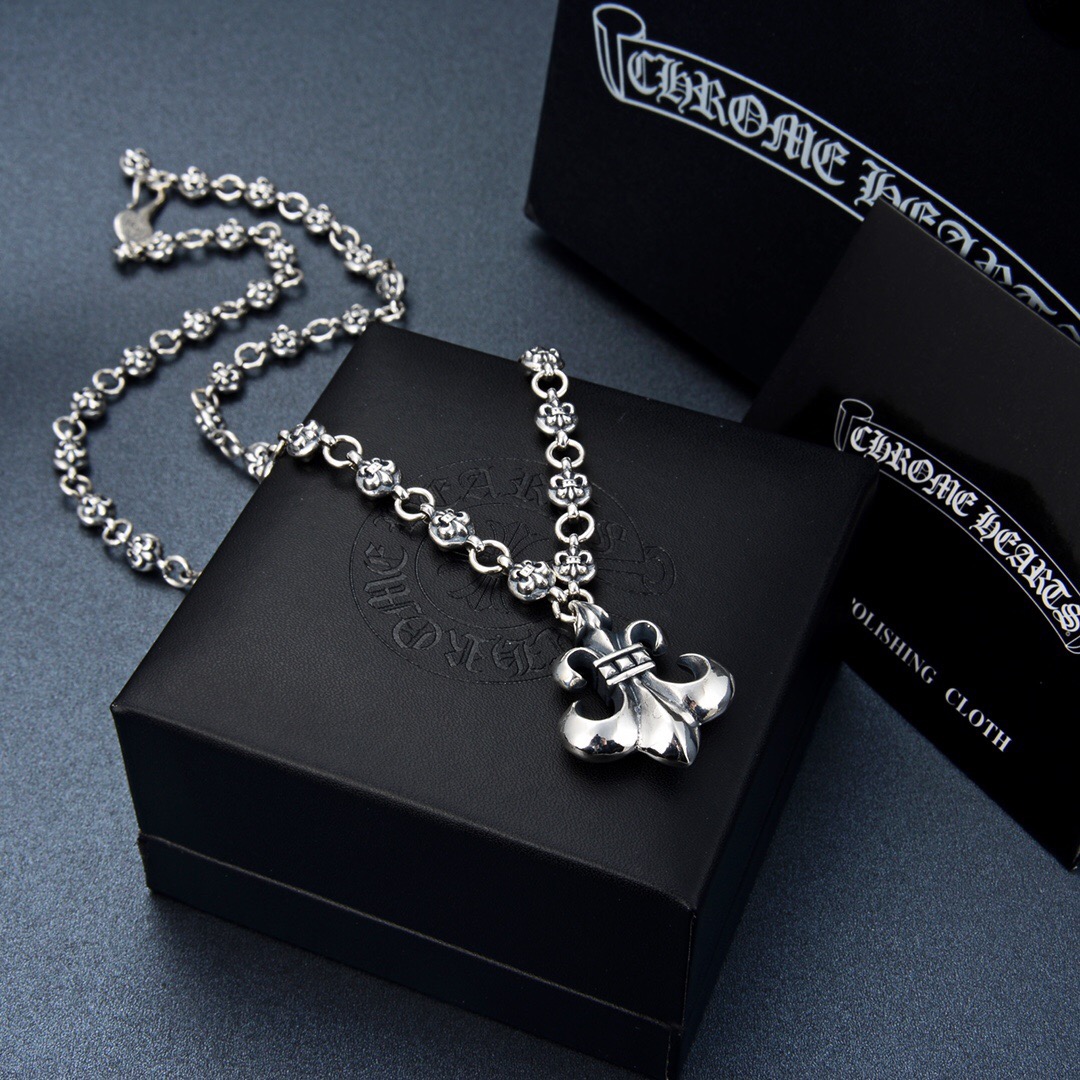 Necklace C*hrome H*earts