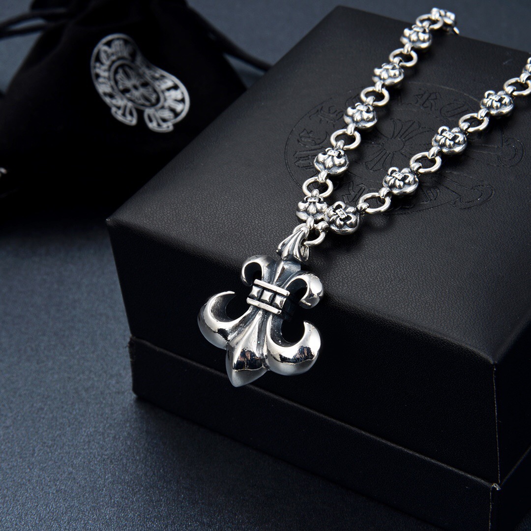 Necklace C*hrome H*earts