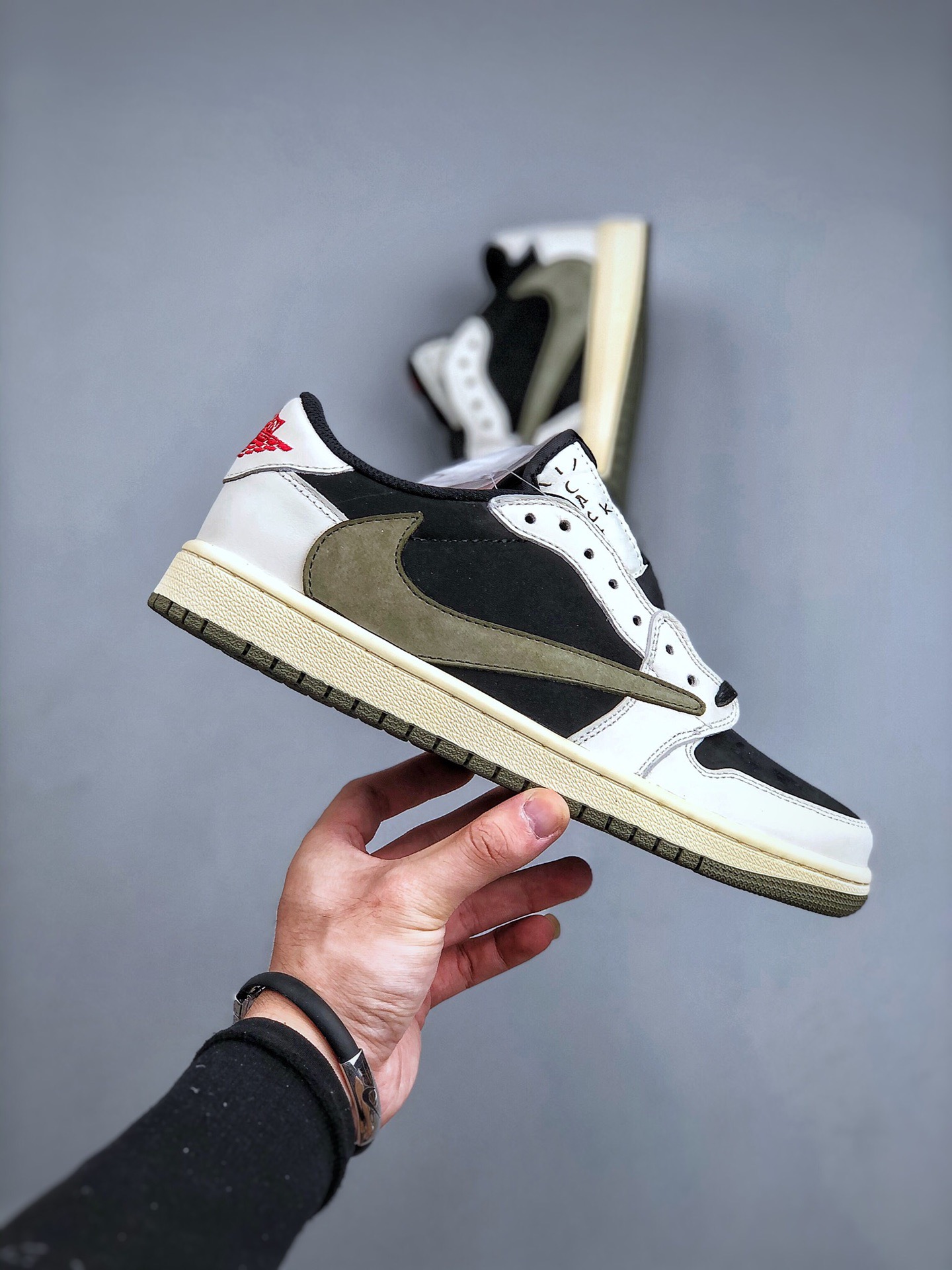 T*ravis S*cott Nike Air Jordan 1 low AJ1