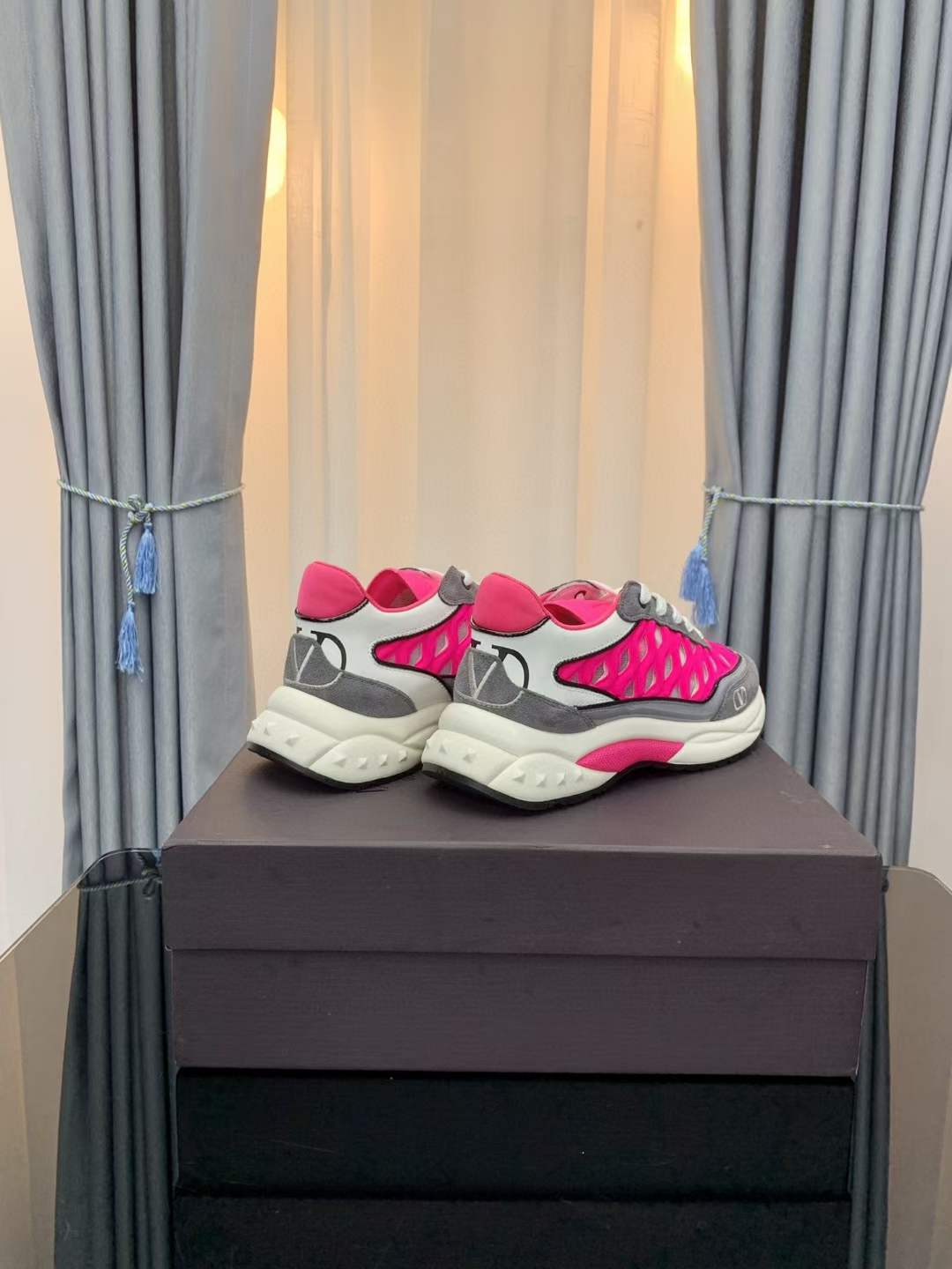 Women Men V*alentino Sneakers Maikesneakers