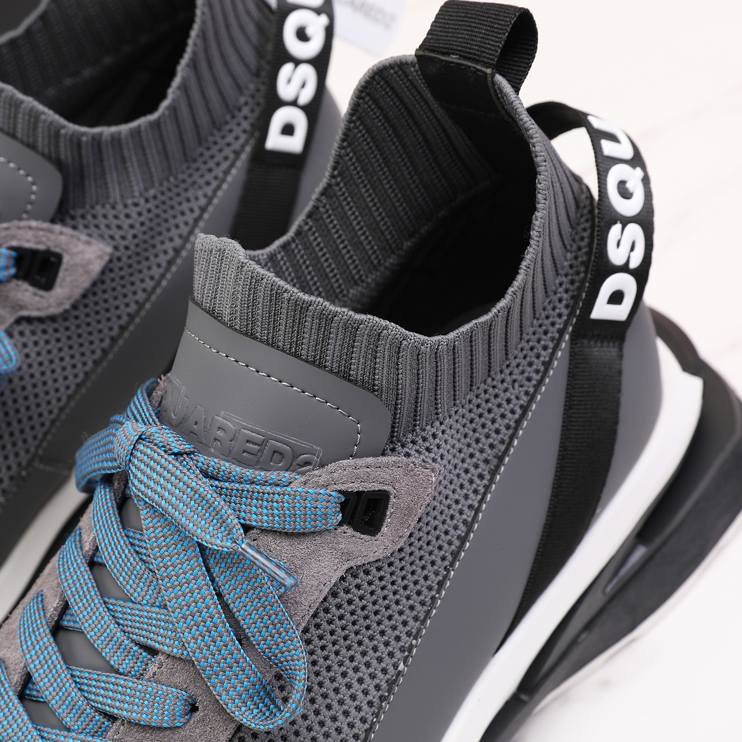 Men O*ff W*hite Top Sneakers