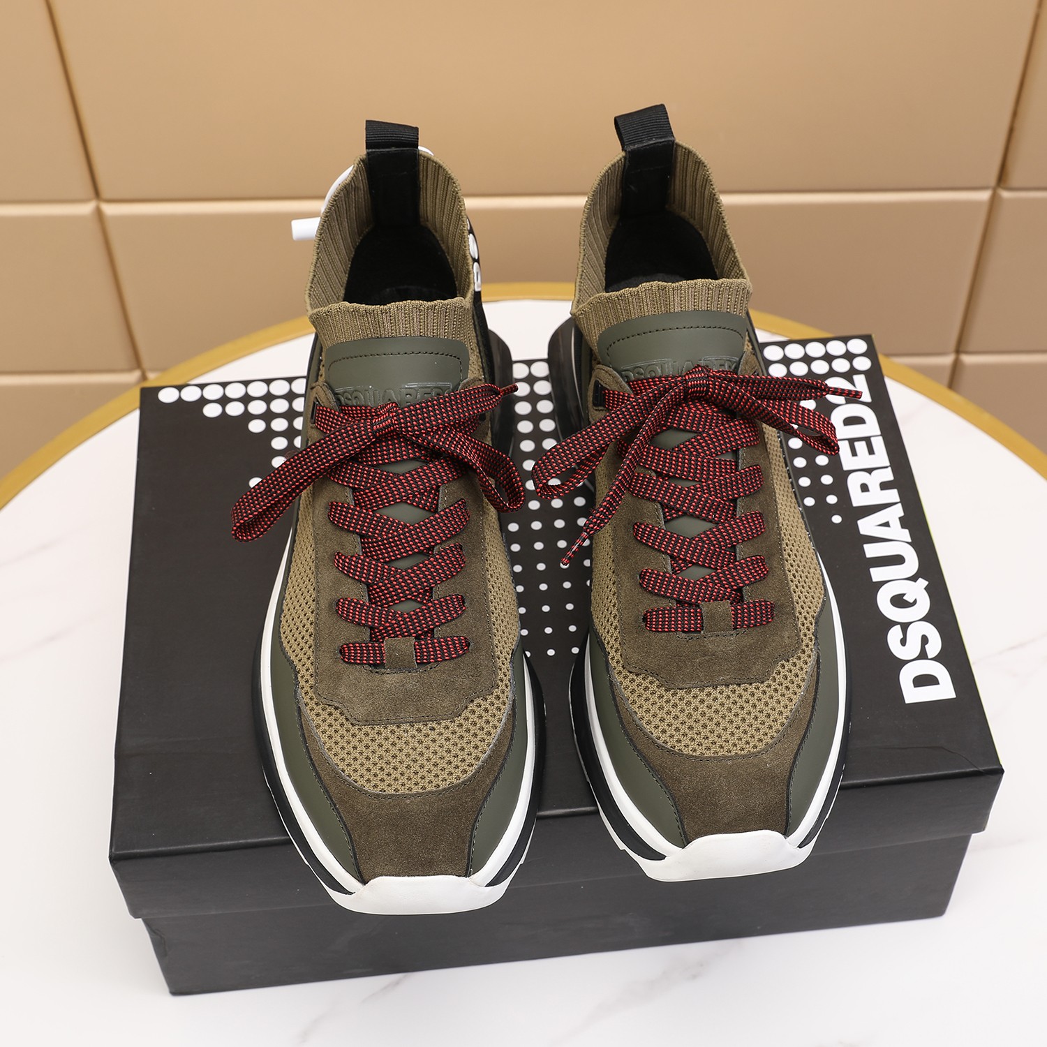 Men O*ff W*hite Top Sneakers