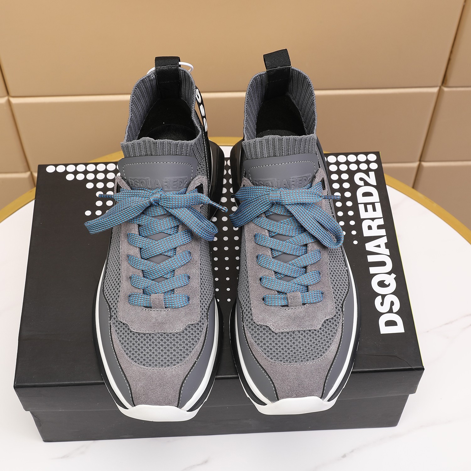 Men O*ff W*hite Top Sneakers