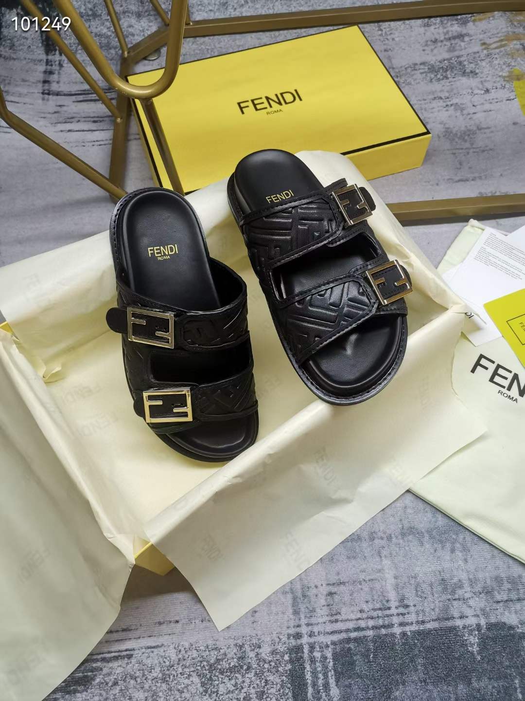 Women Men F*endi Top Sandals ( )