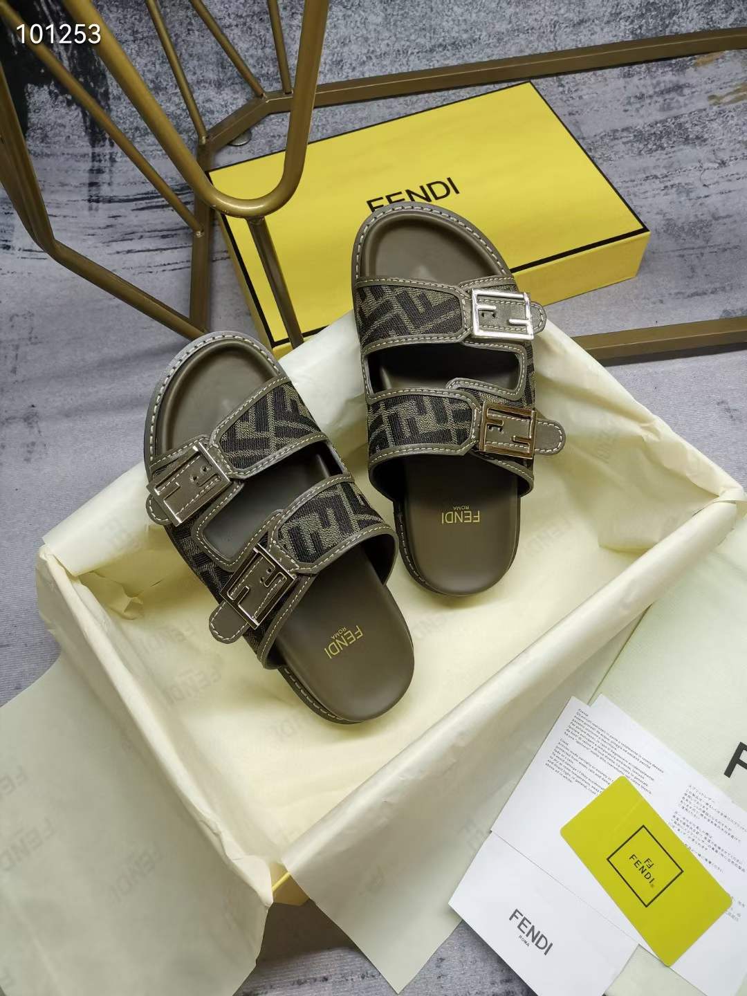 Women Men F*endi Top Sandals （ ）