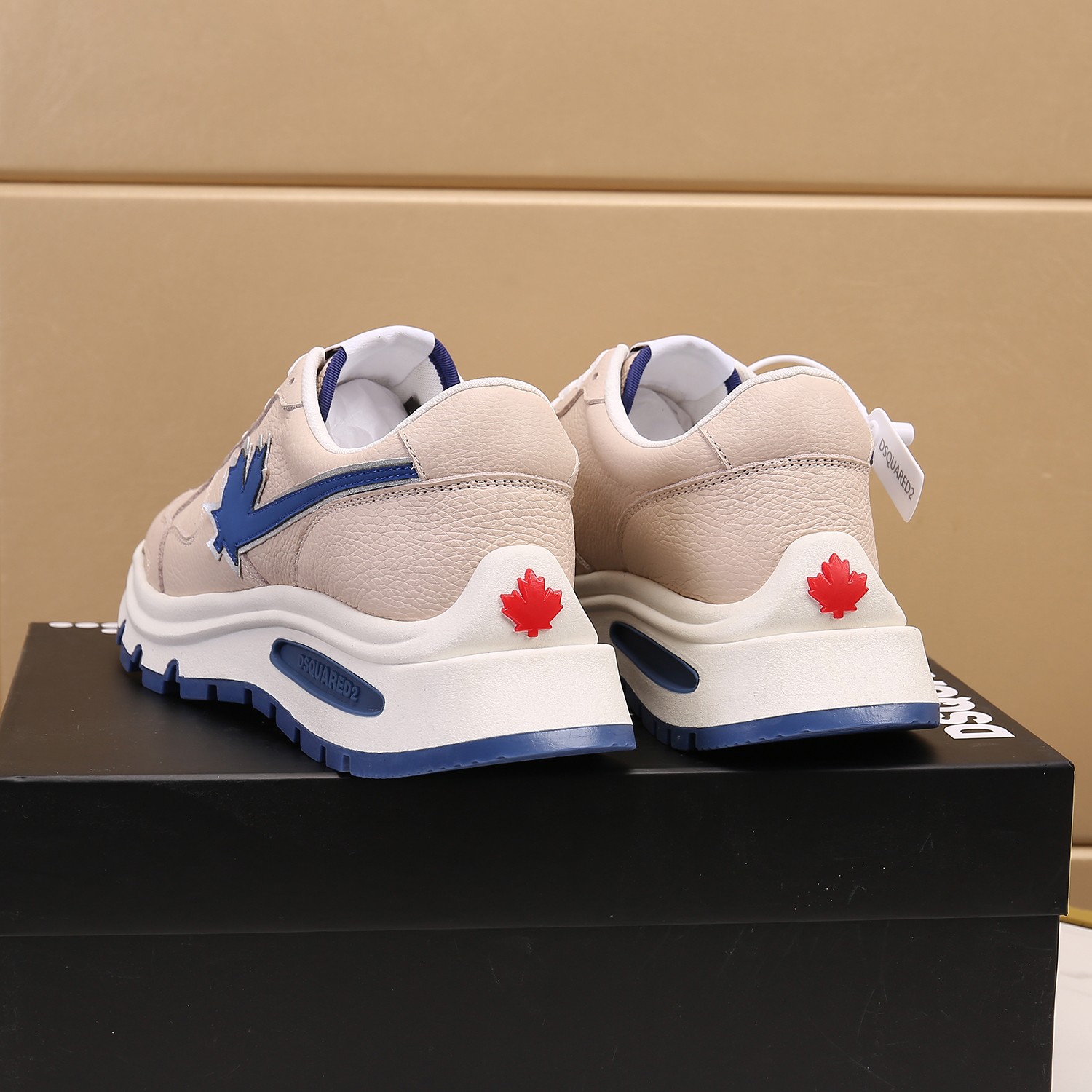 Men O*ff W*hite Top Sneakers