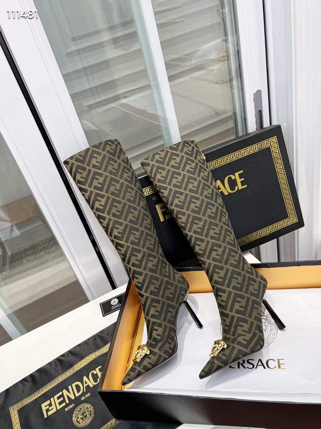 Women F*endi Top boots