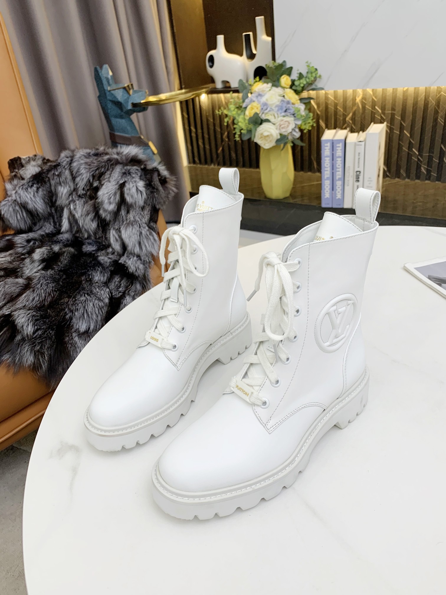 Women L*ouis V*uitton Top Boots Maikesneakers