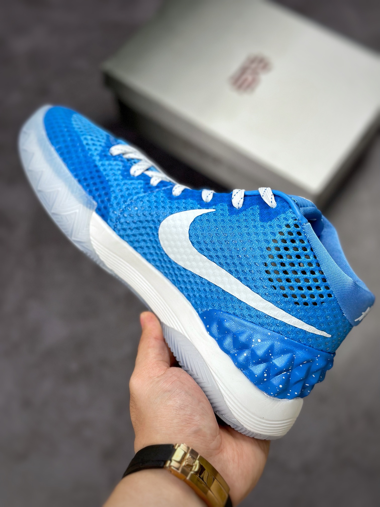 NIKE Kyrie 1