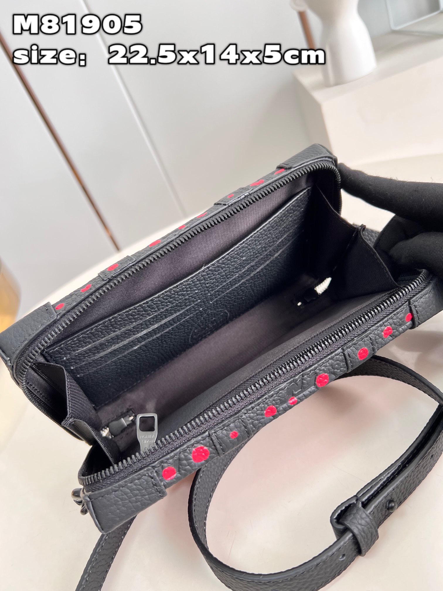 L*ouis V*uitton Top Bag