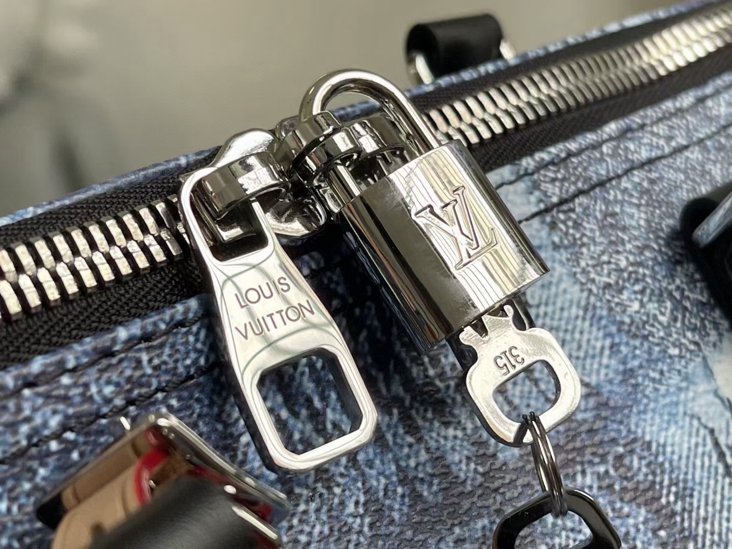 L*ouis V*uitton n50069 Top Bag