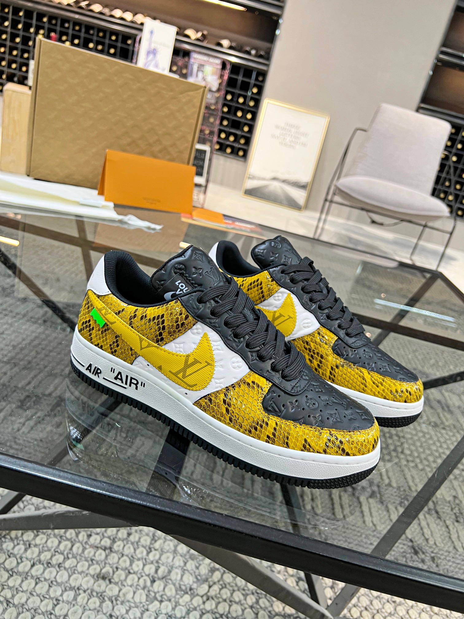 Men Women L*ouis V*uitton x NIKE Sneakers Maikesneakers