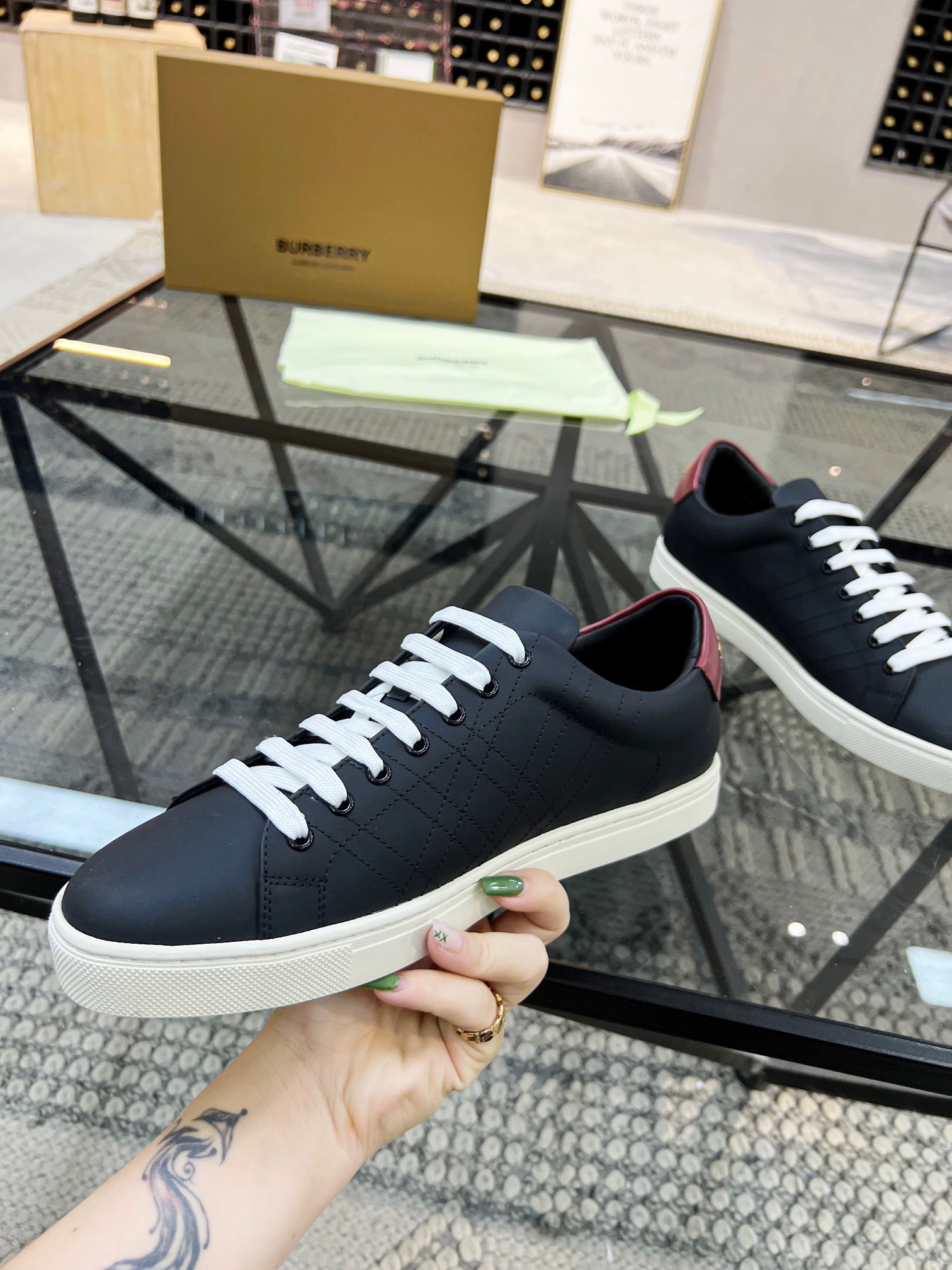 Men B*rberry Sneaker （）