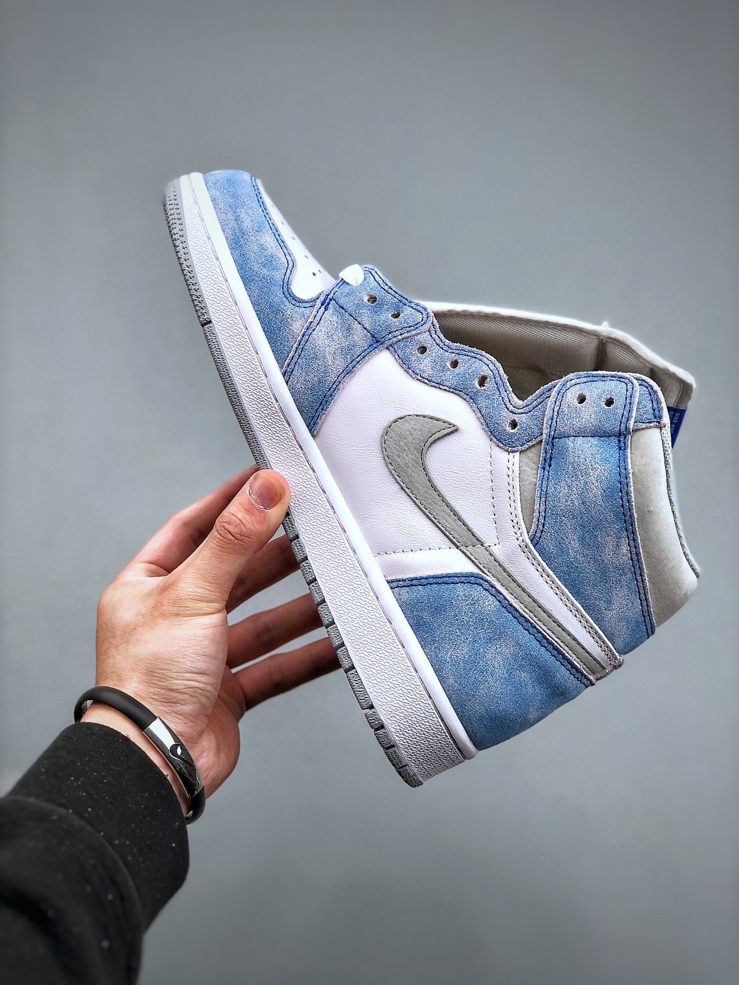 Air Jordan 1“ Hype Royal” 555088-402