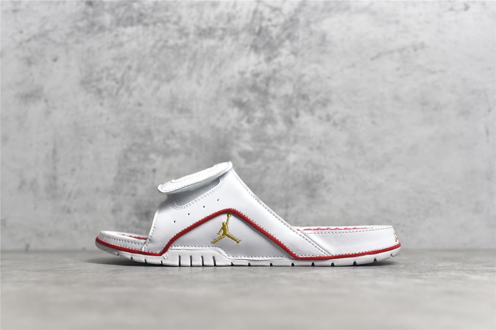 Nike Air Jordan 4 Slippers