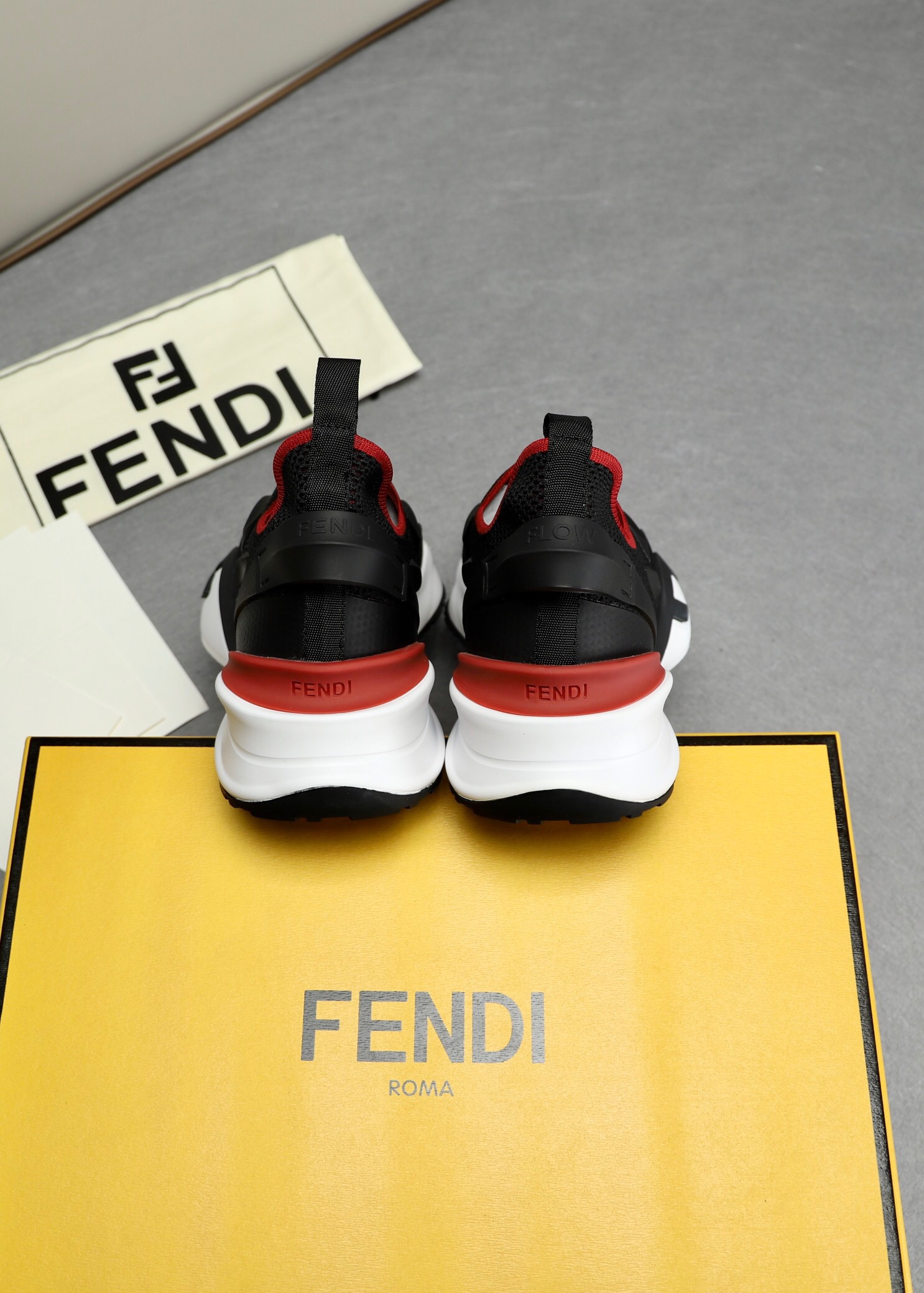 Men F*endi Top Sneaker （ ）