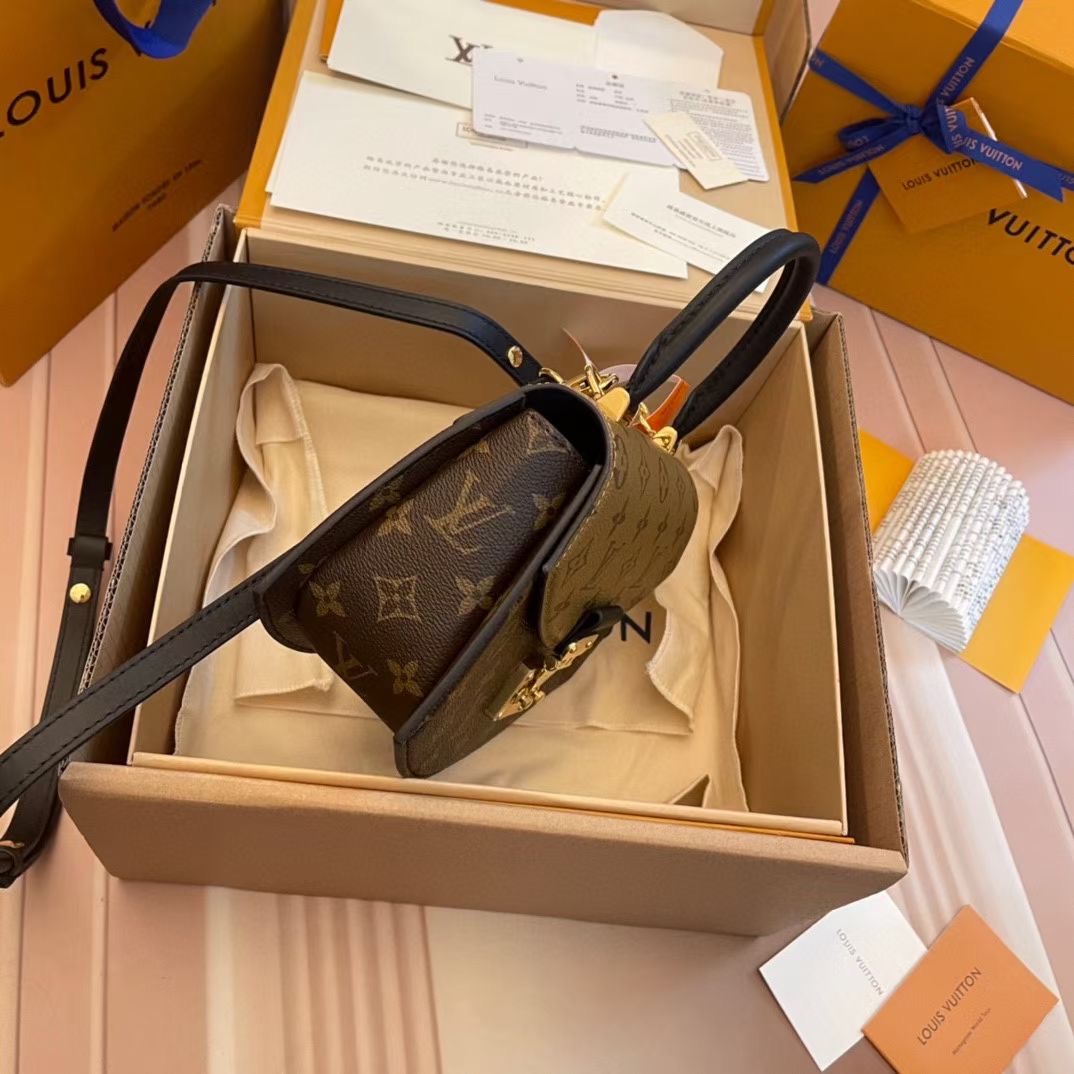 L*ouis V*uitton Top Bag
