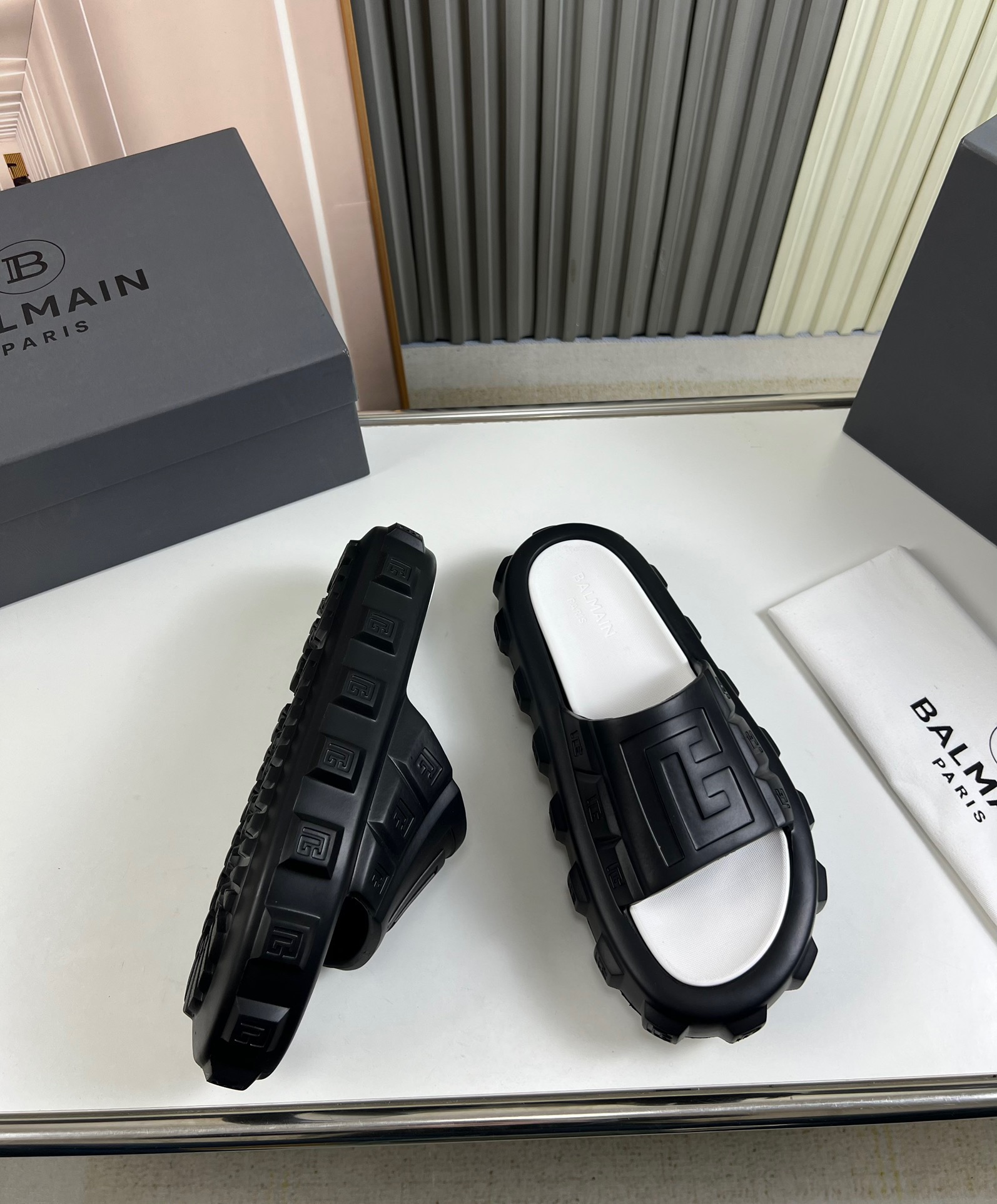 Men B*almain Top Slippers Maikesneakers