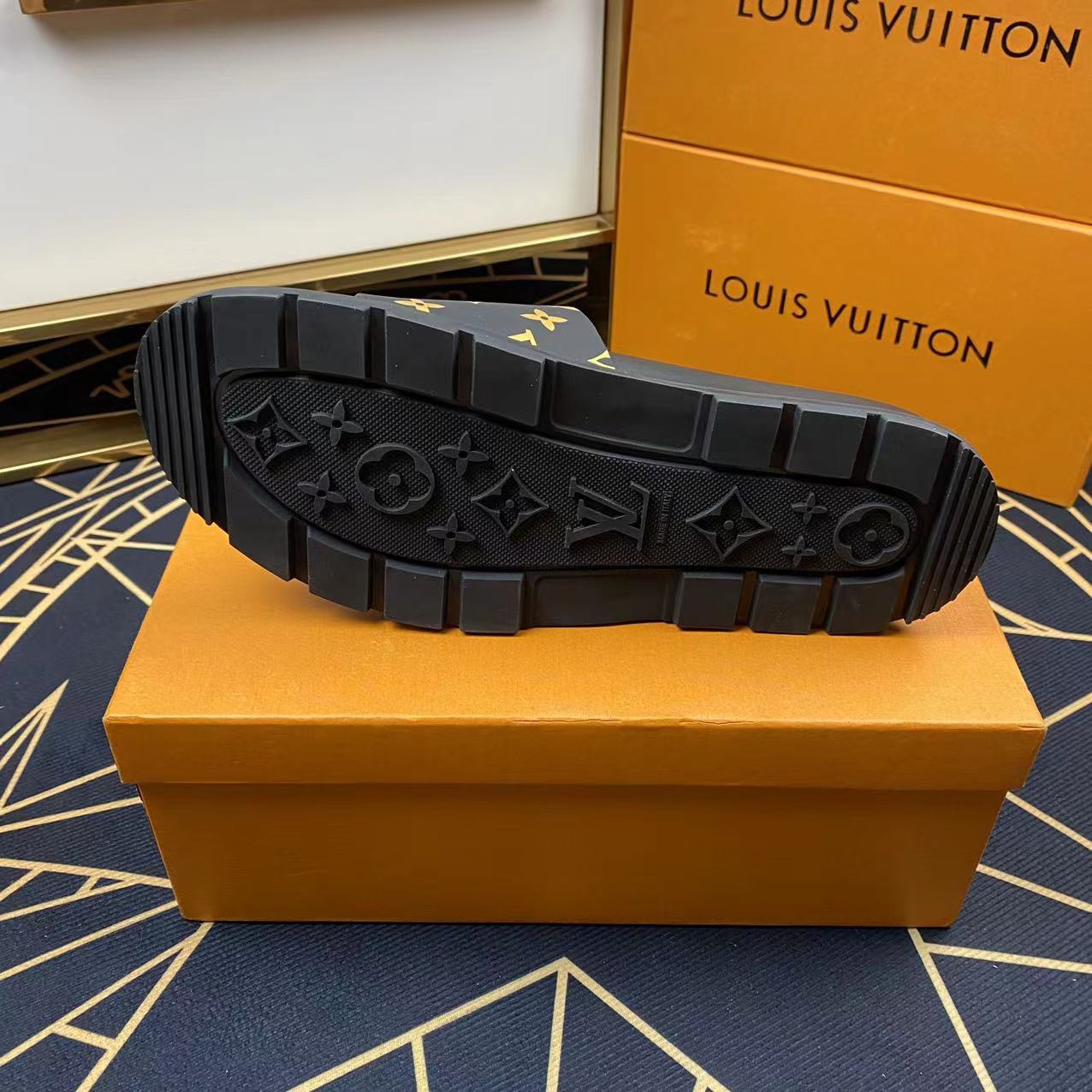 Men L*ouis V*uitton Top Slippers