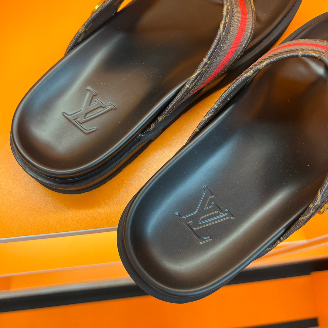 1 Men L*ouis V*uitton Top Slippers
