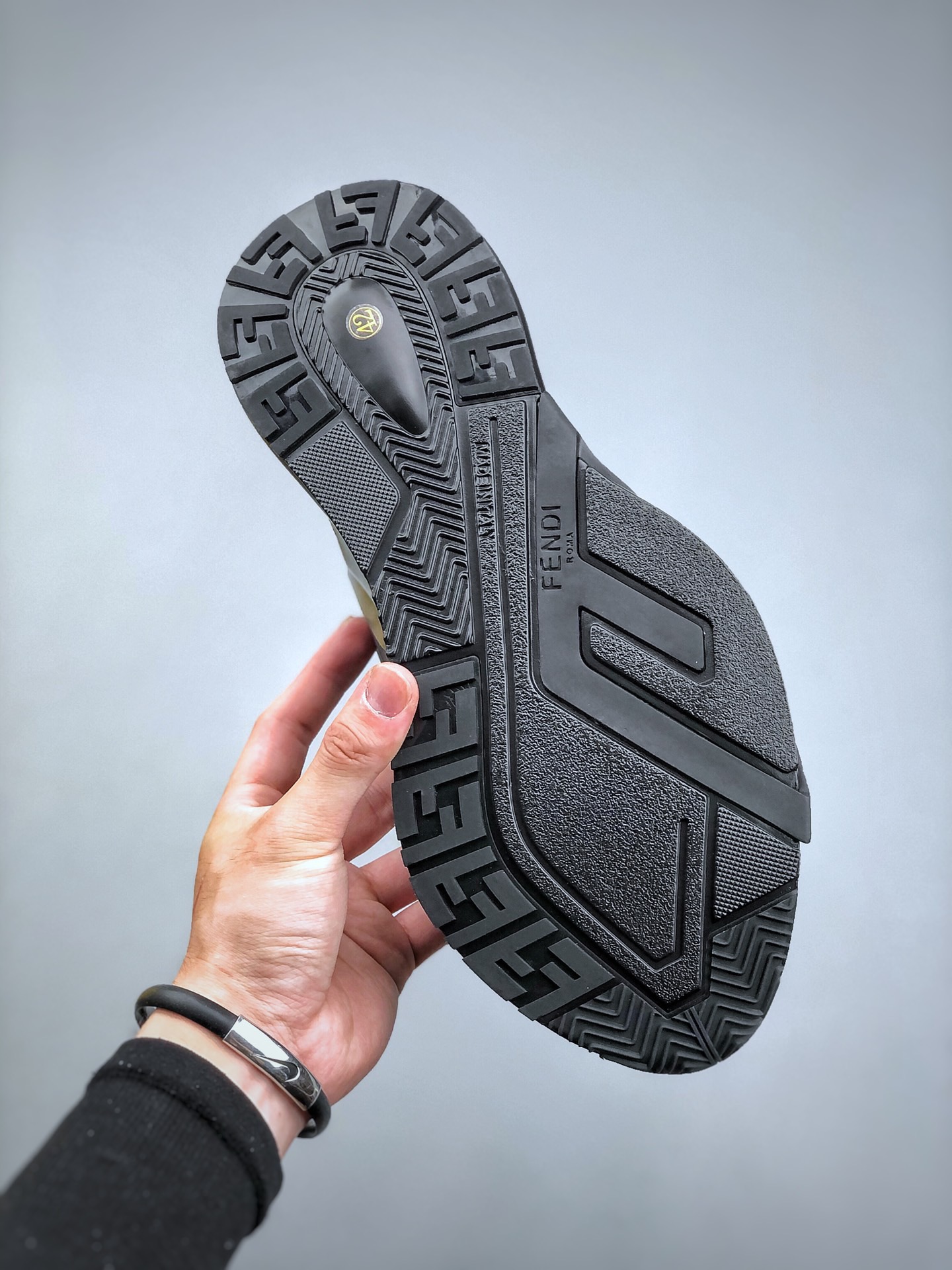 Men F*endi Top Sneaker （ ）