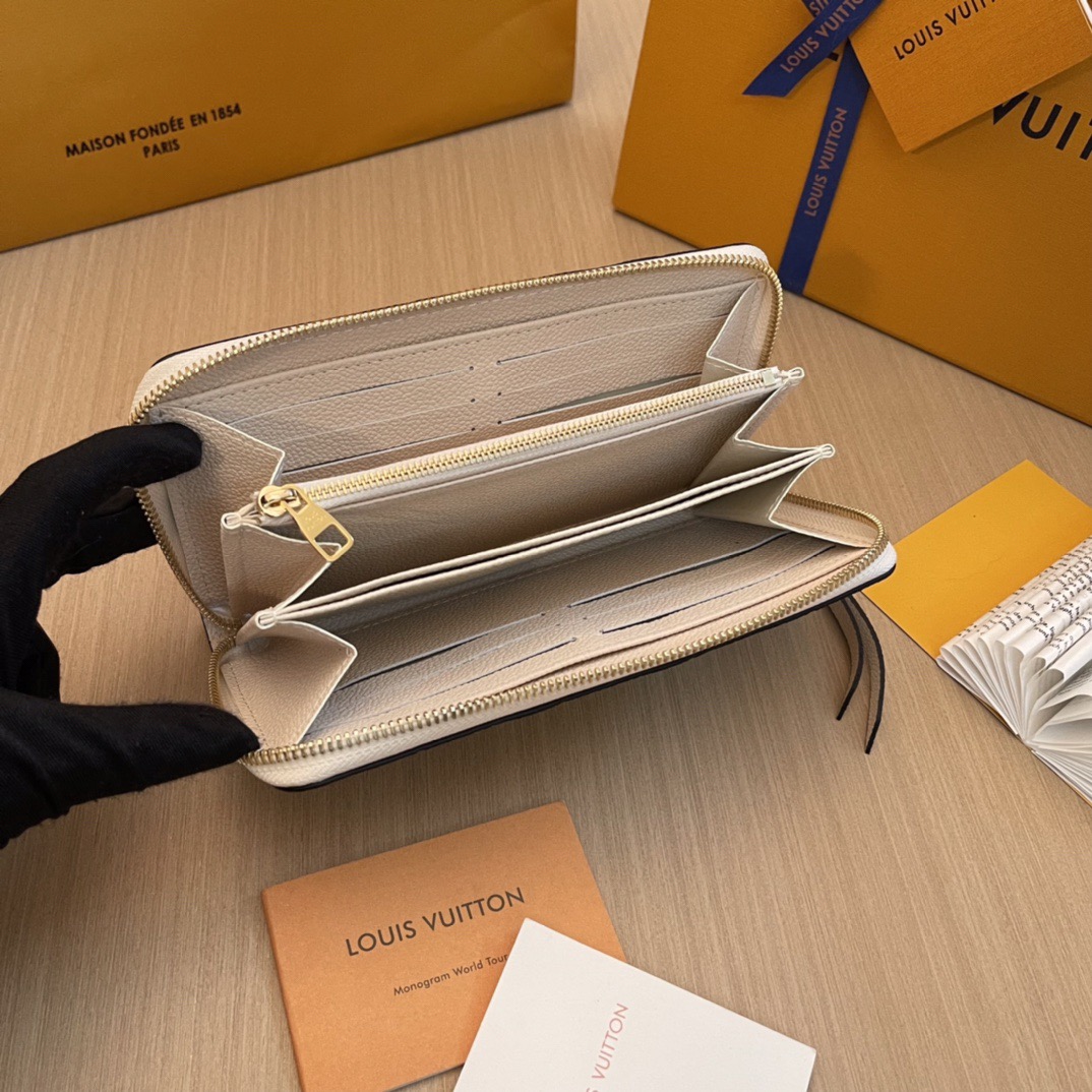 L*ouis V*uitton Top Bag