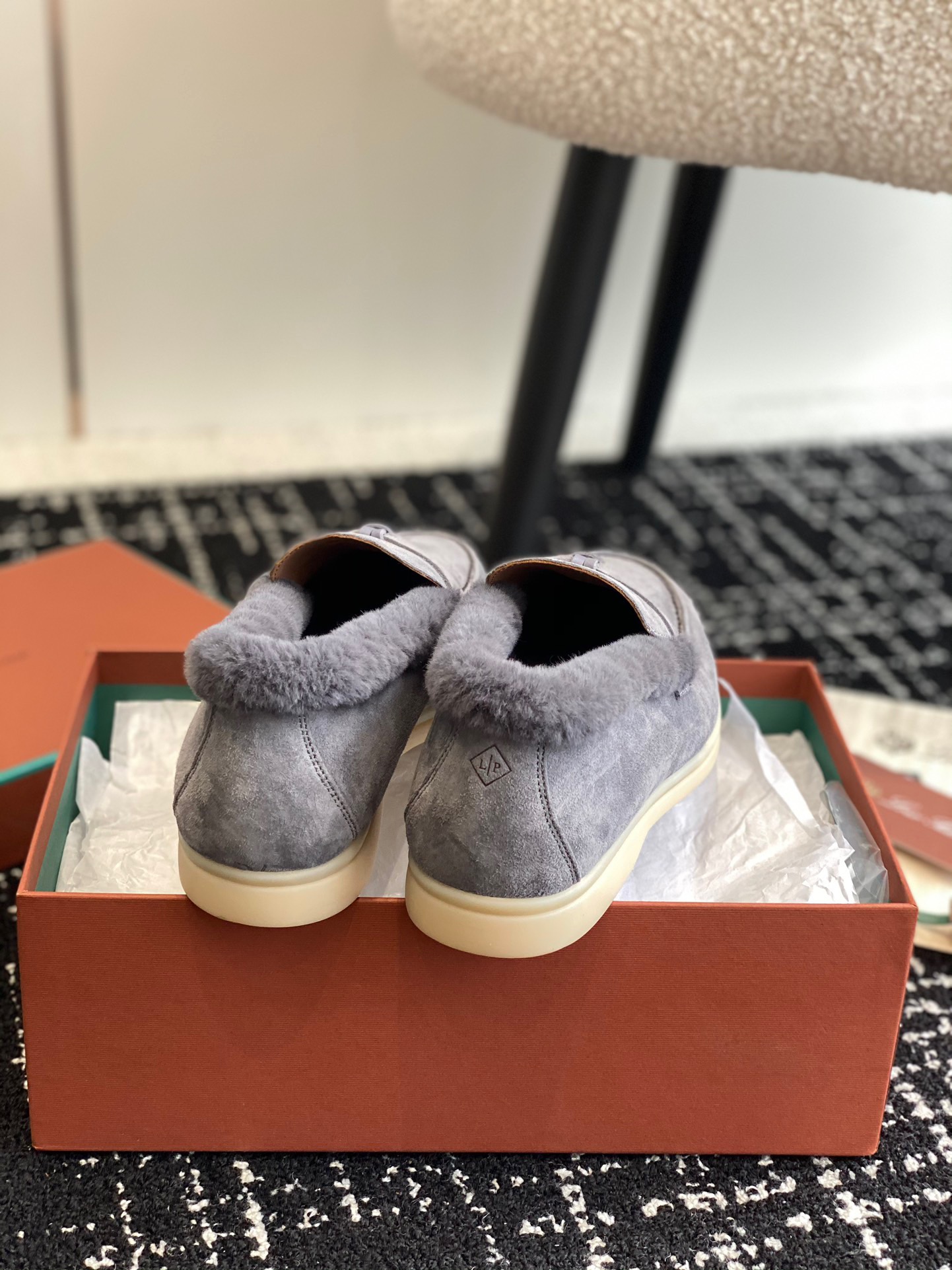 Women L*oro P*iana Top Loafer ()