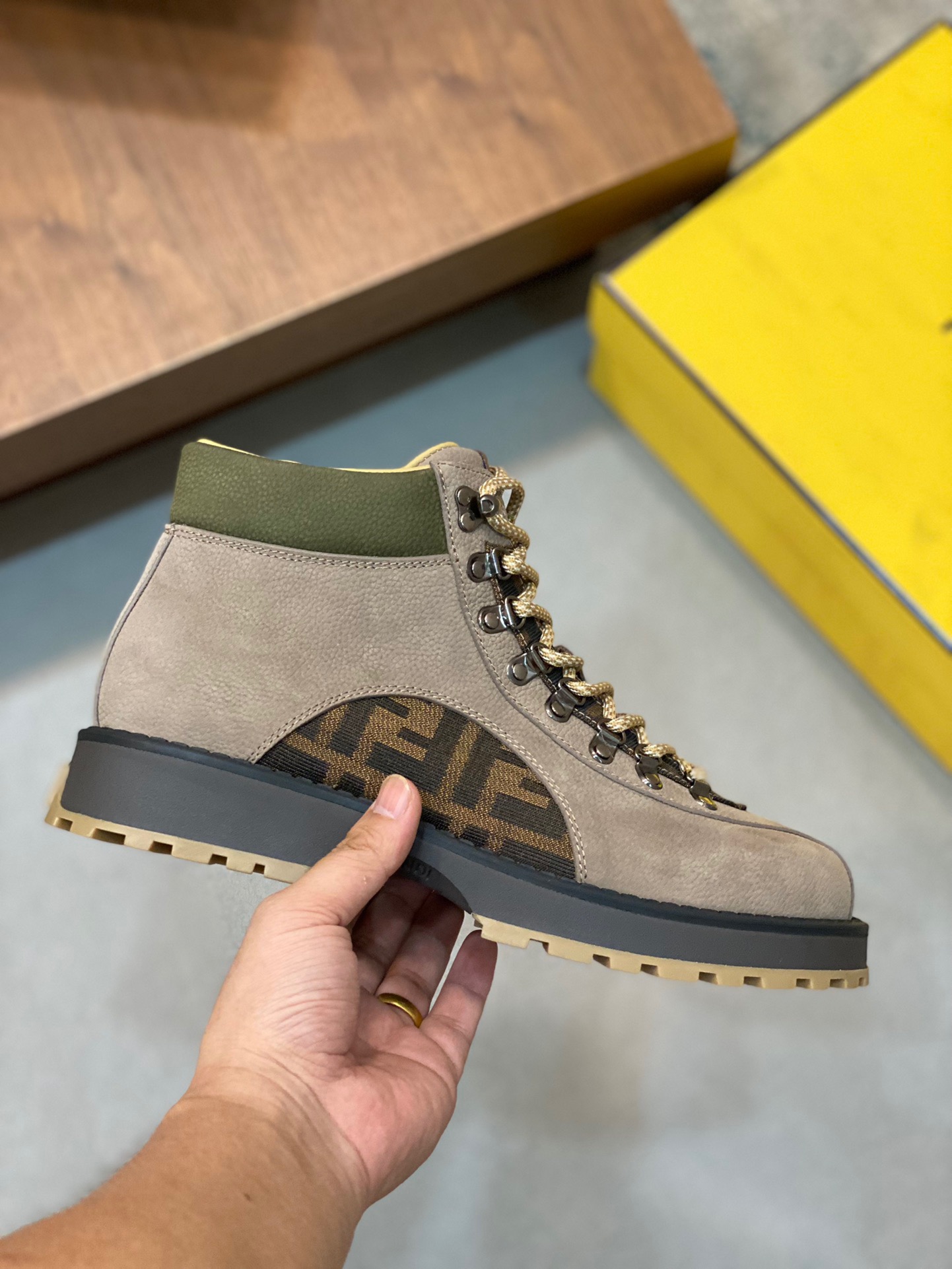 Men F*endi Top Sneaker