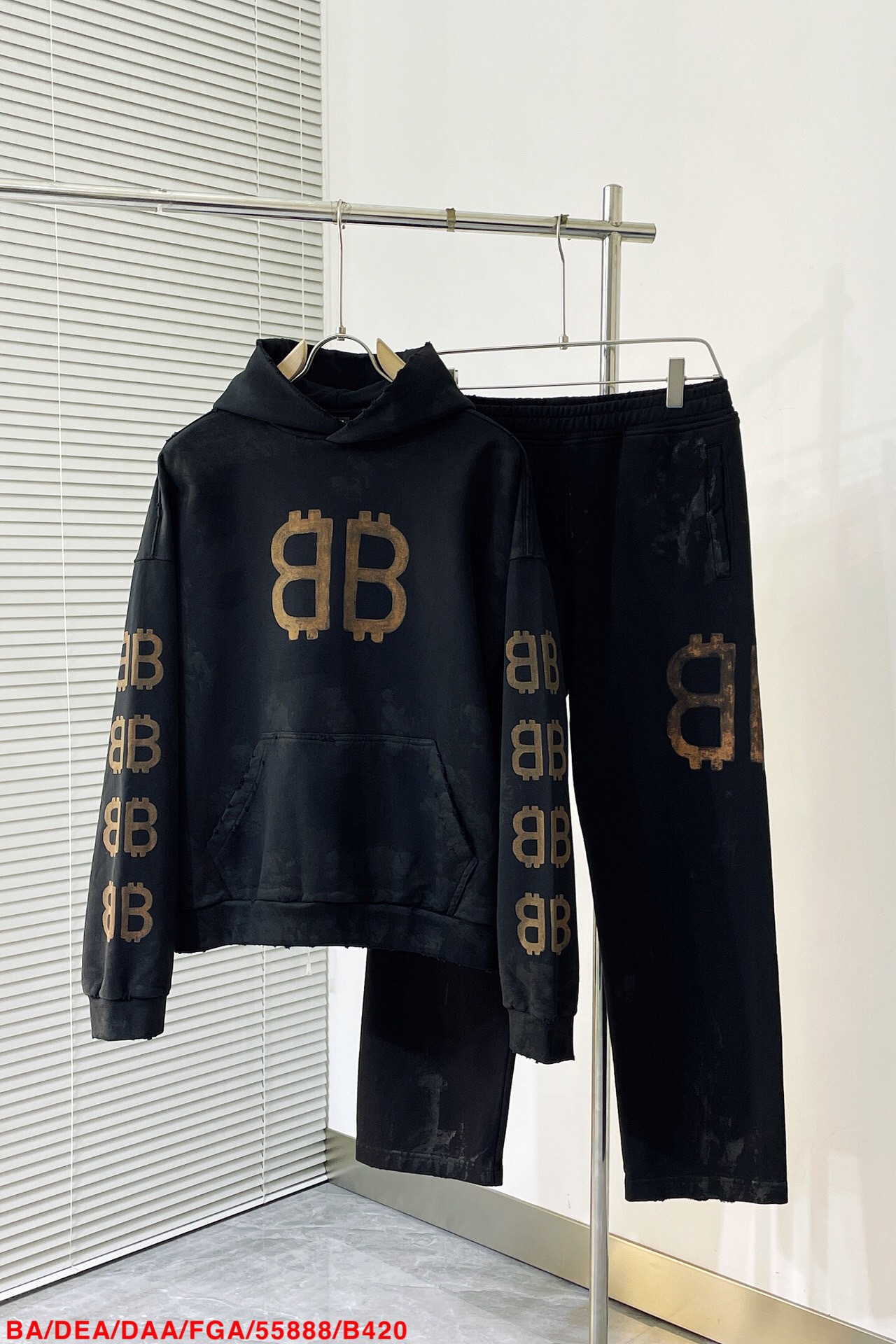 Men suits Top Quality