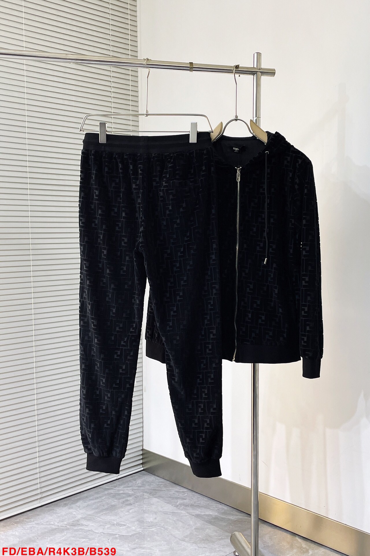 Men suits Top Quality