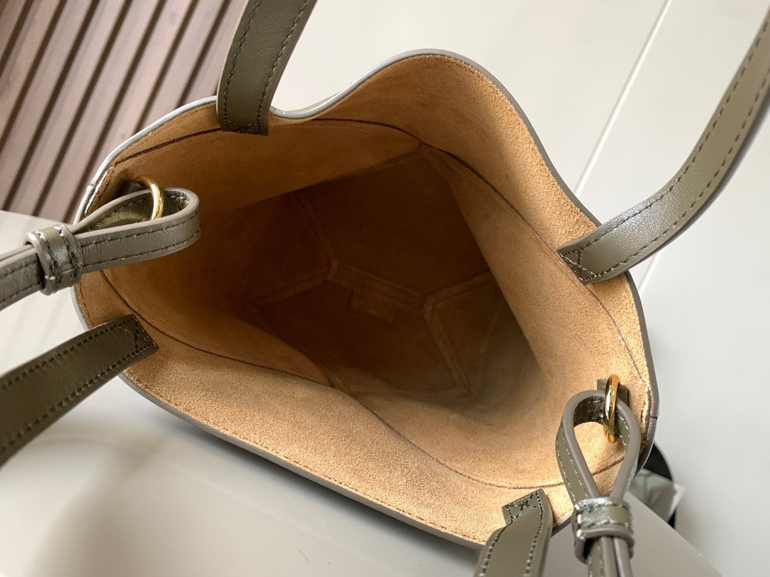 L*oewe Bag 9030 Top Quality