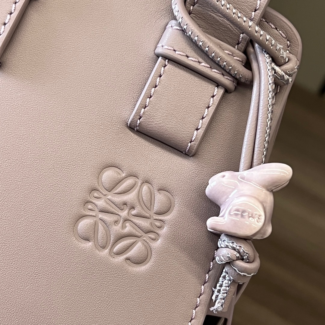 L*oewe Bag 652235 Top Quality