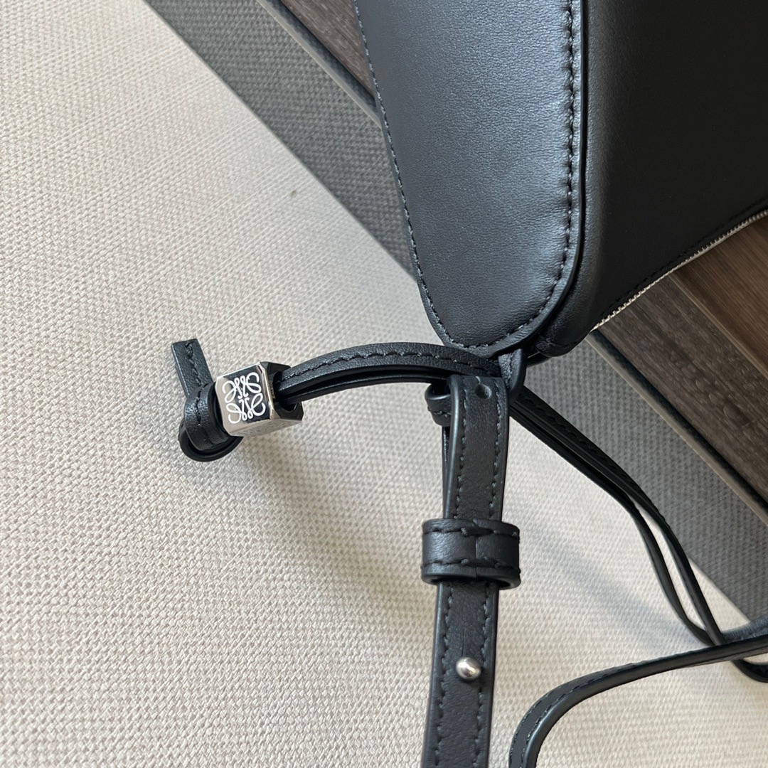 L*oewe Bag 262315 Top Quality