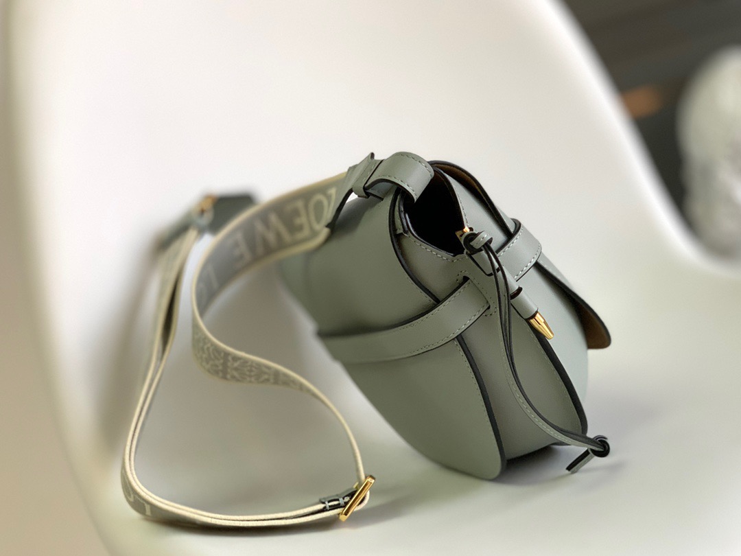 L*oewe Bag 011821 Top Quality