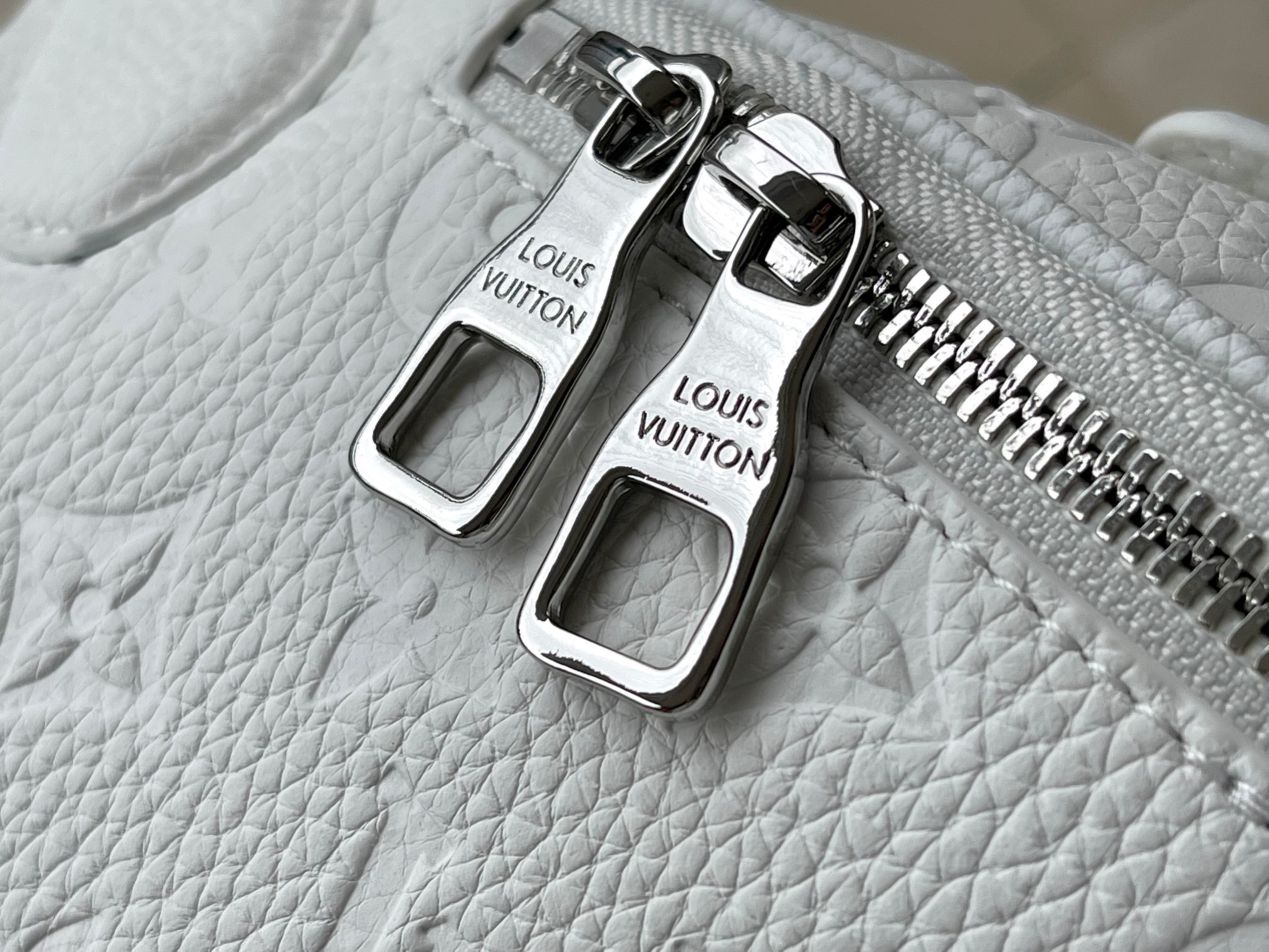 L*ouis V*uitton Top Bag