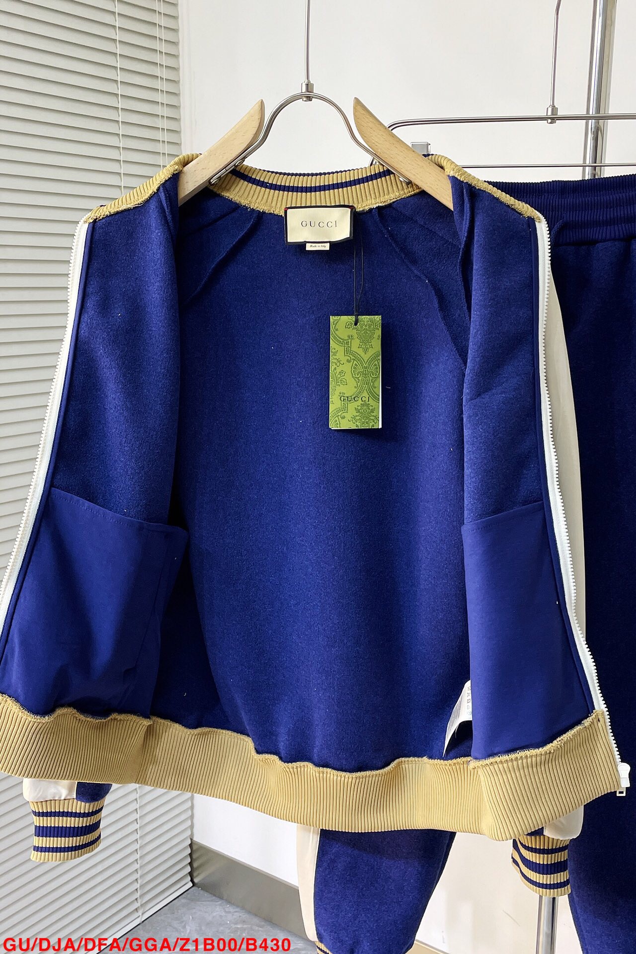 Men suits Top Quality