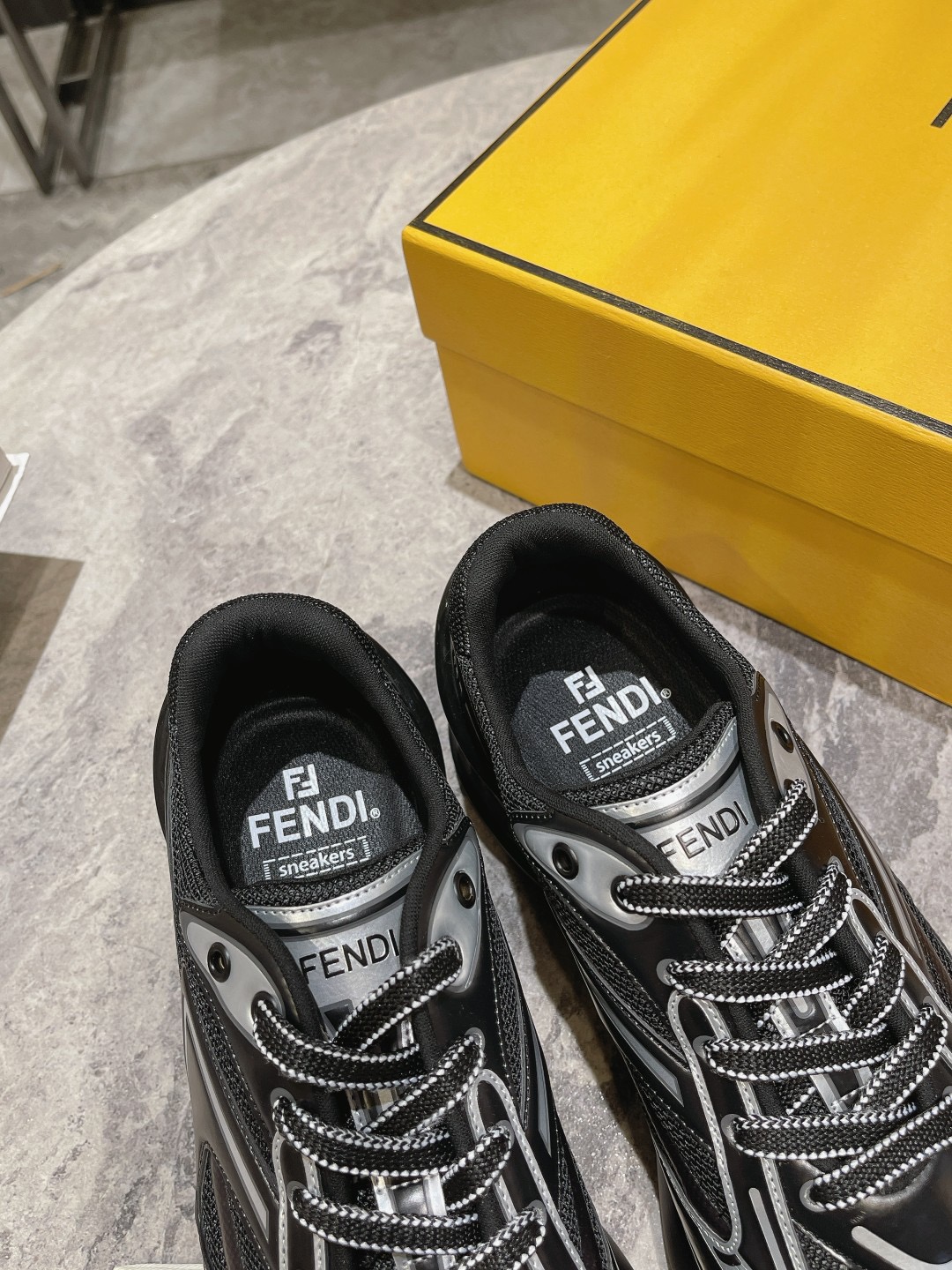 Men Women F*endi Top Sneaker