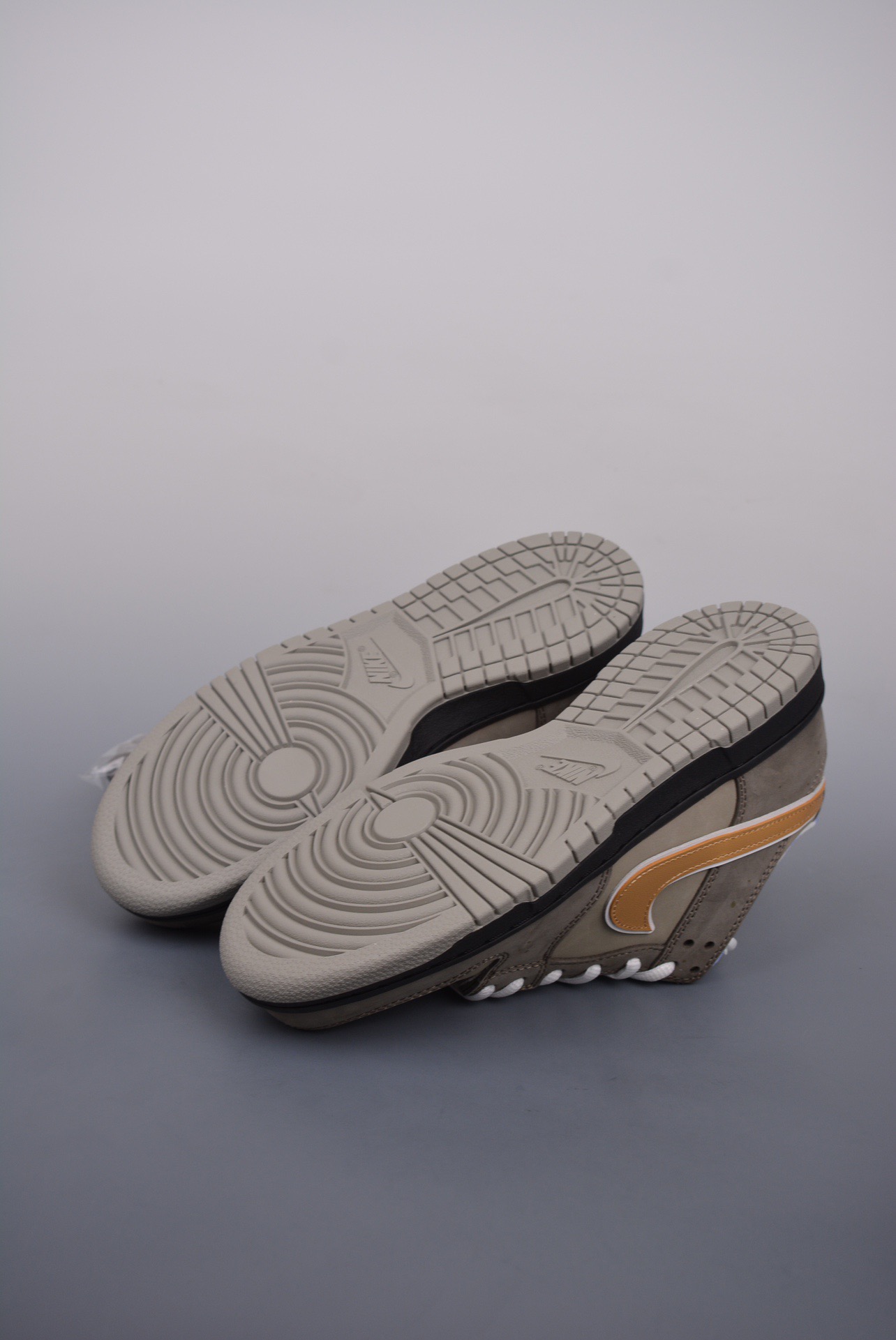 Men Nike SB Dunk Low