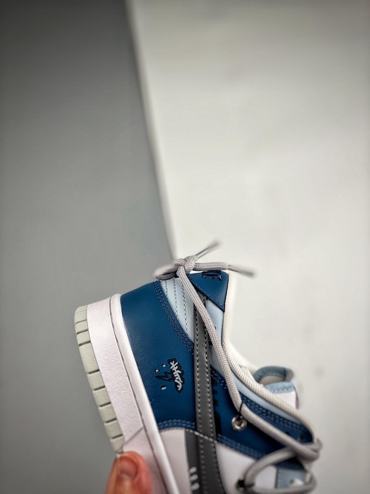 Men Women Nike SB Dunk Low